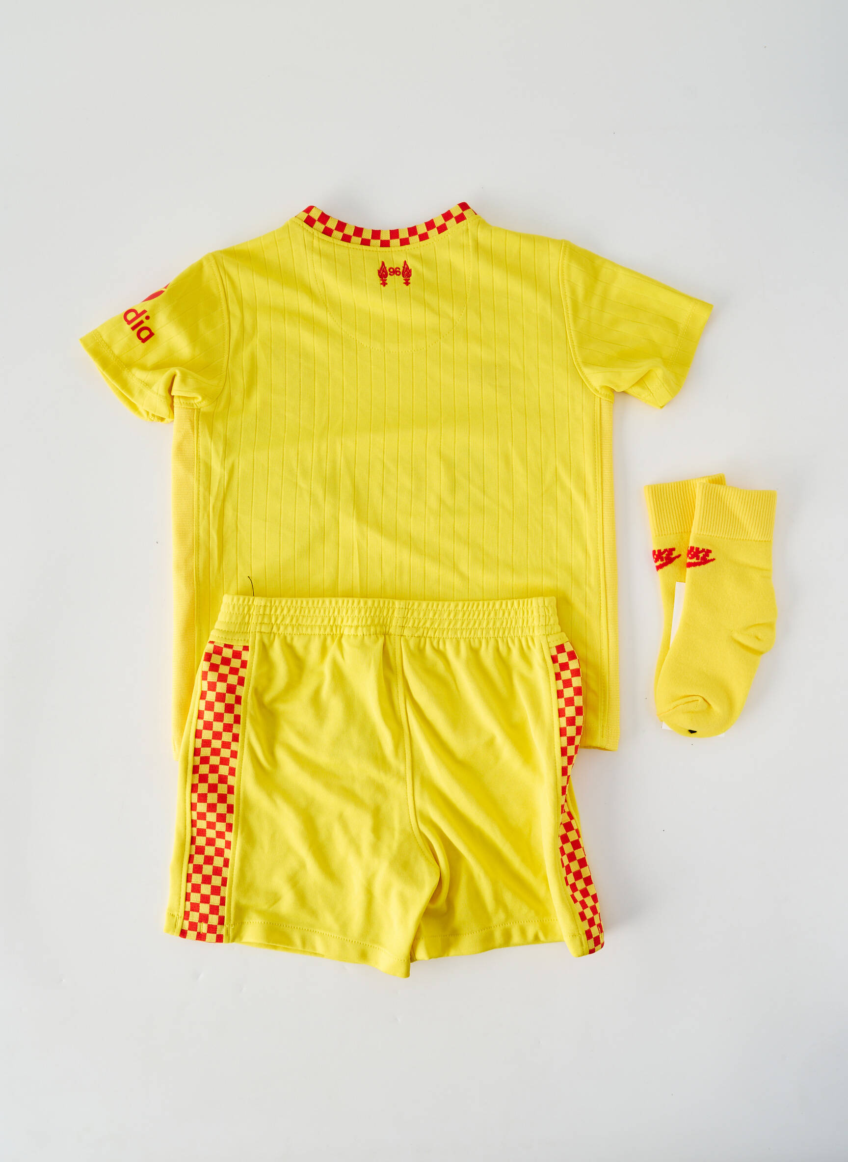 Set șort serigrafie flockată galben NIKE băiat