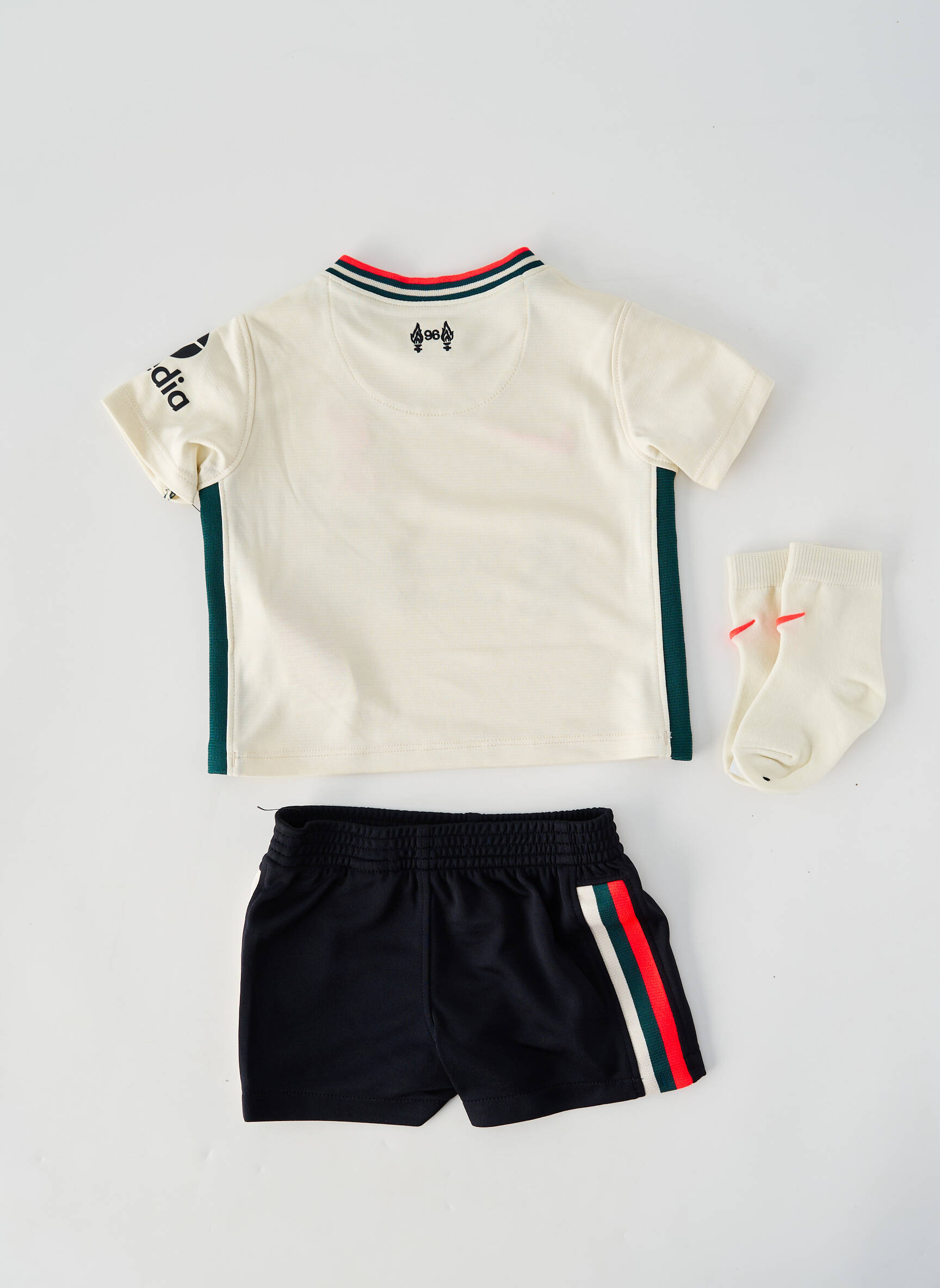 Set șort serigrafie flockată bej NIKE băiat