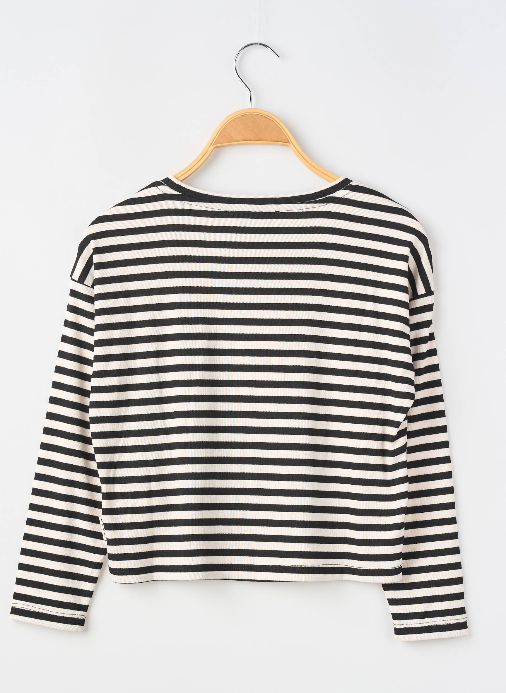 Tricou croială cambrată mâneci lungi negru LE TEMPS DES CERISES fată