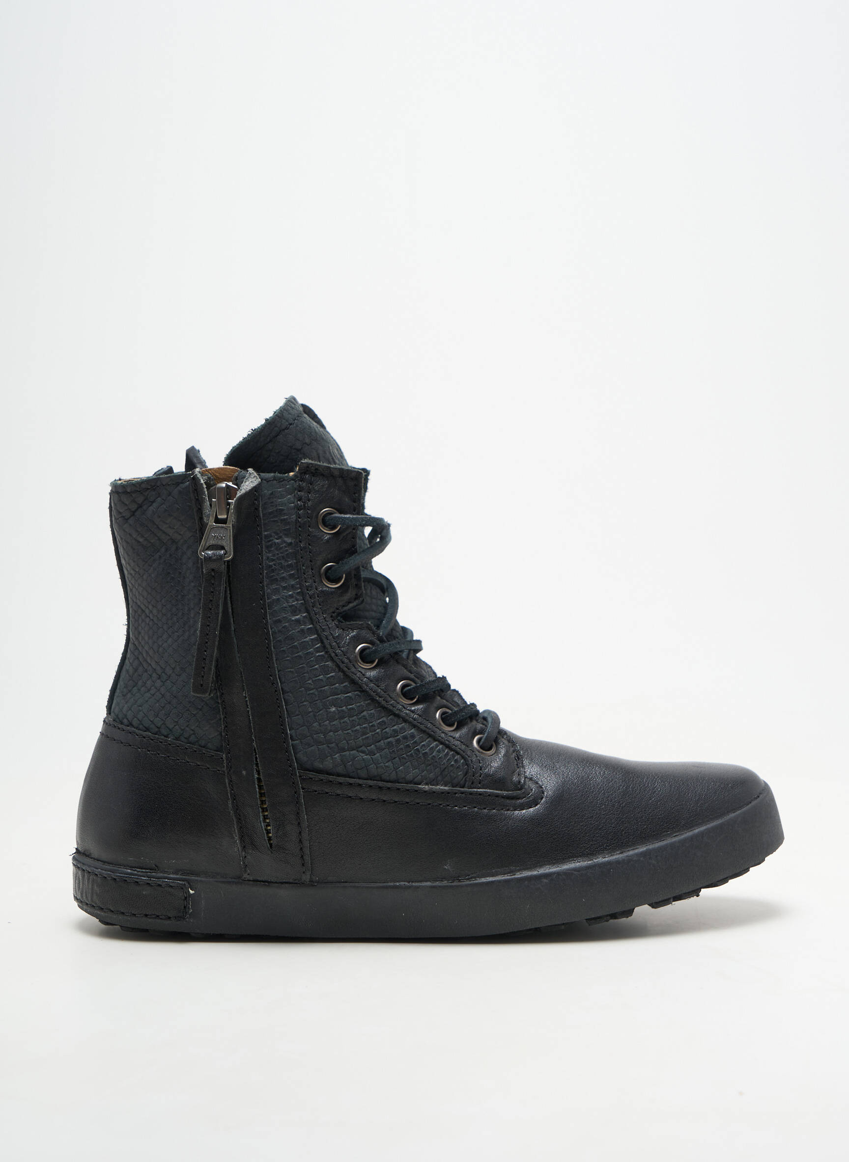 Adidași material neted toc plat până la 3 cm negru BLACKSTONE femeie