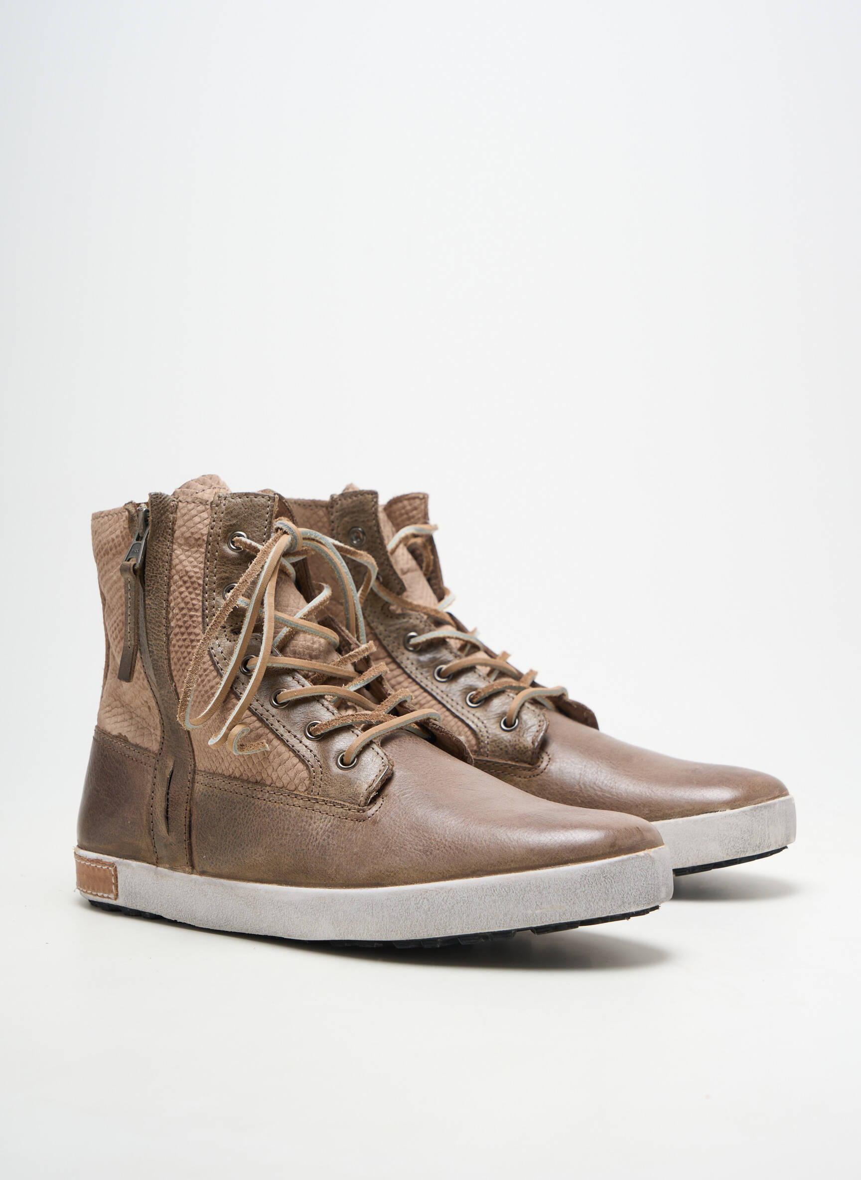 Adidași material neted toc plat până la 3 cm bej BLACKSTONE femeie