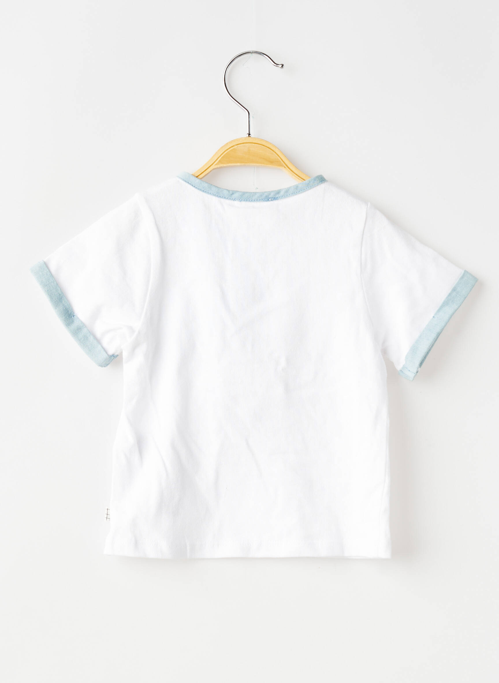 Tricou elasticitate mâneci scurte alb CARREMENT BEAU băiat