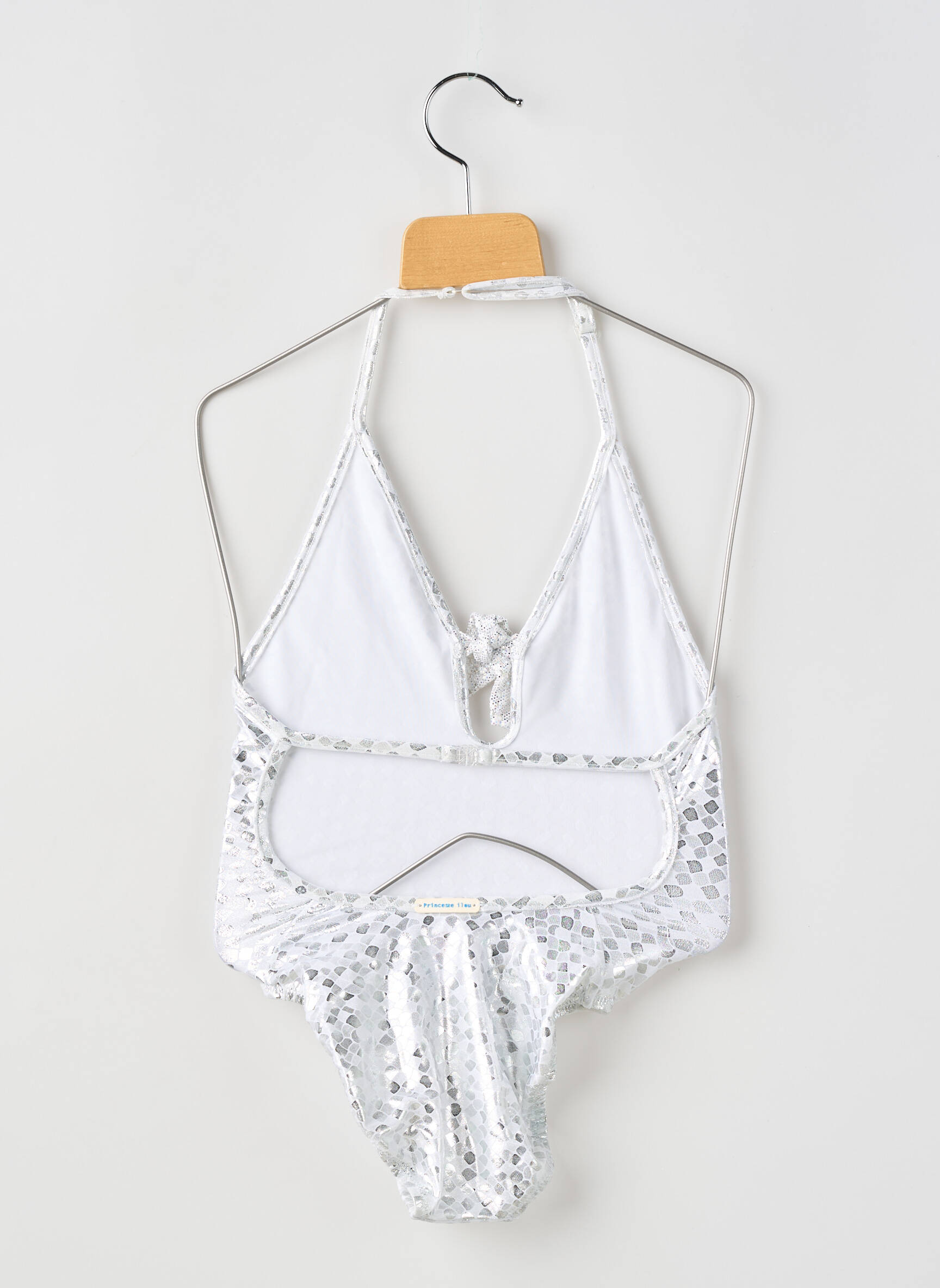 Costum de baie dintr-o singură piesă top triunghiuri argintiu PRINCESSE ILOU fată