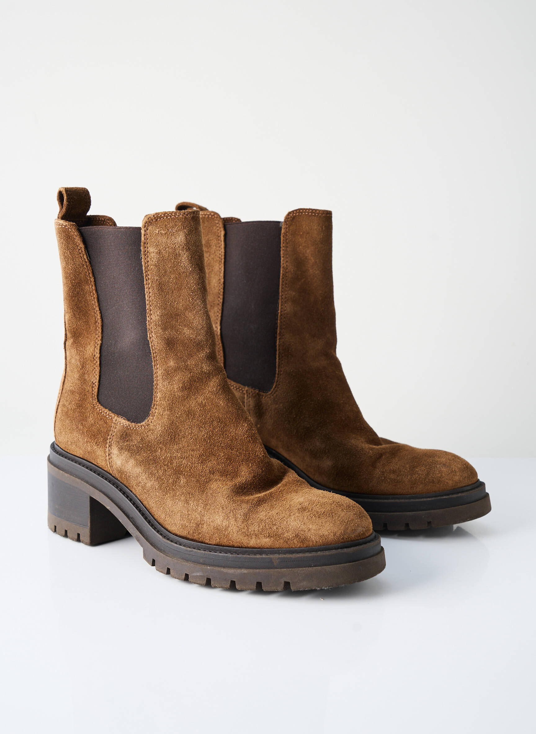 Botine/ghete nubuc toc de 4 la 6 cm maro TEXTO femeie