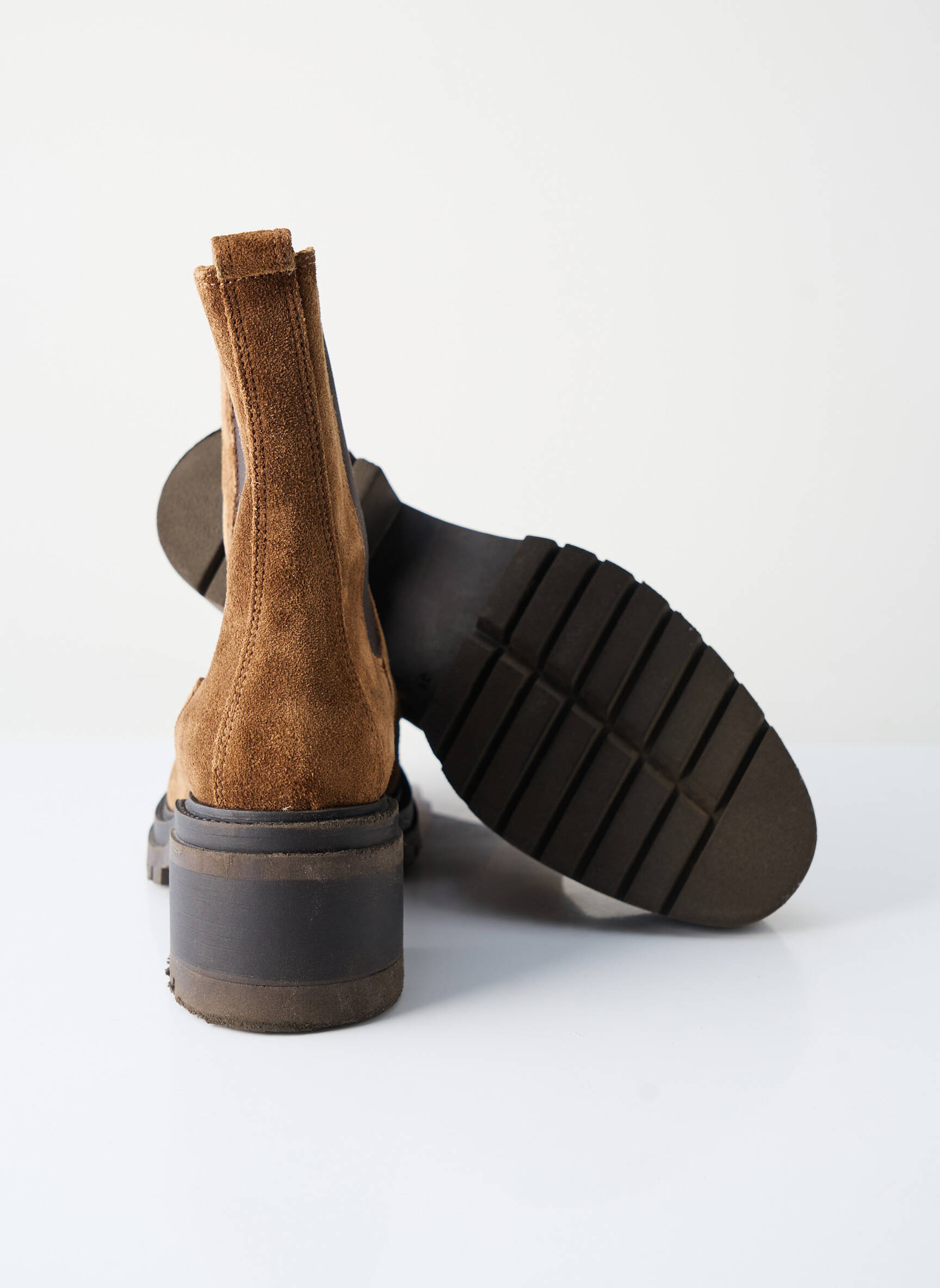 Botine/ghete nubuc toc de 4 la 6 cm maro TEXTO femeie