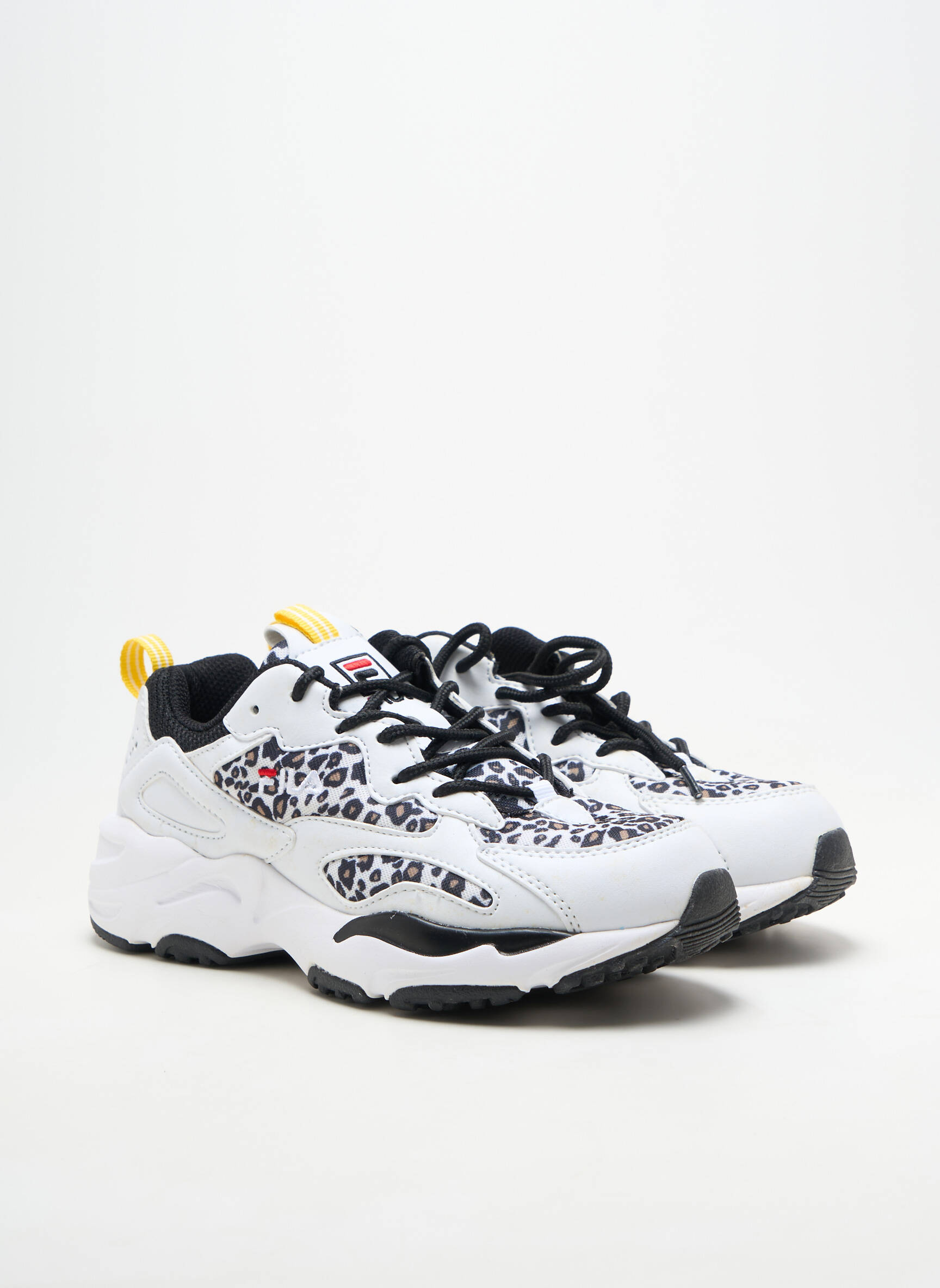 Adidași material neted toc plat până la 3 cm alb FILA femeie