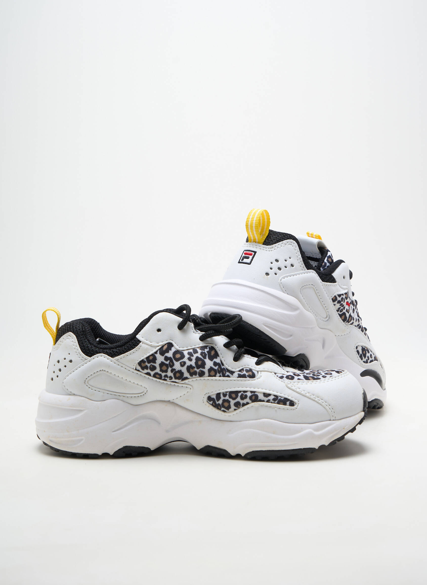 Adidași material neted toc plat până la 3 cm alb FILA femeie