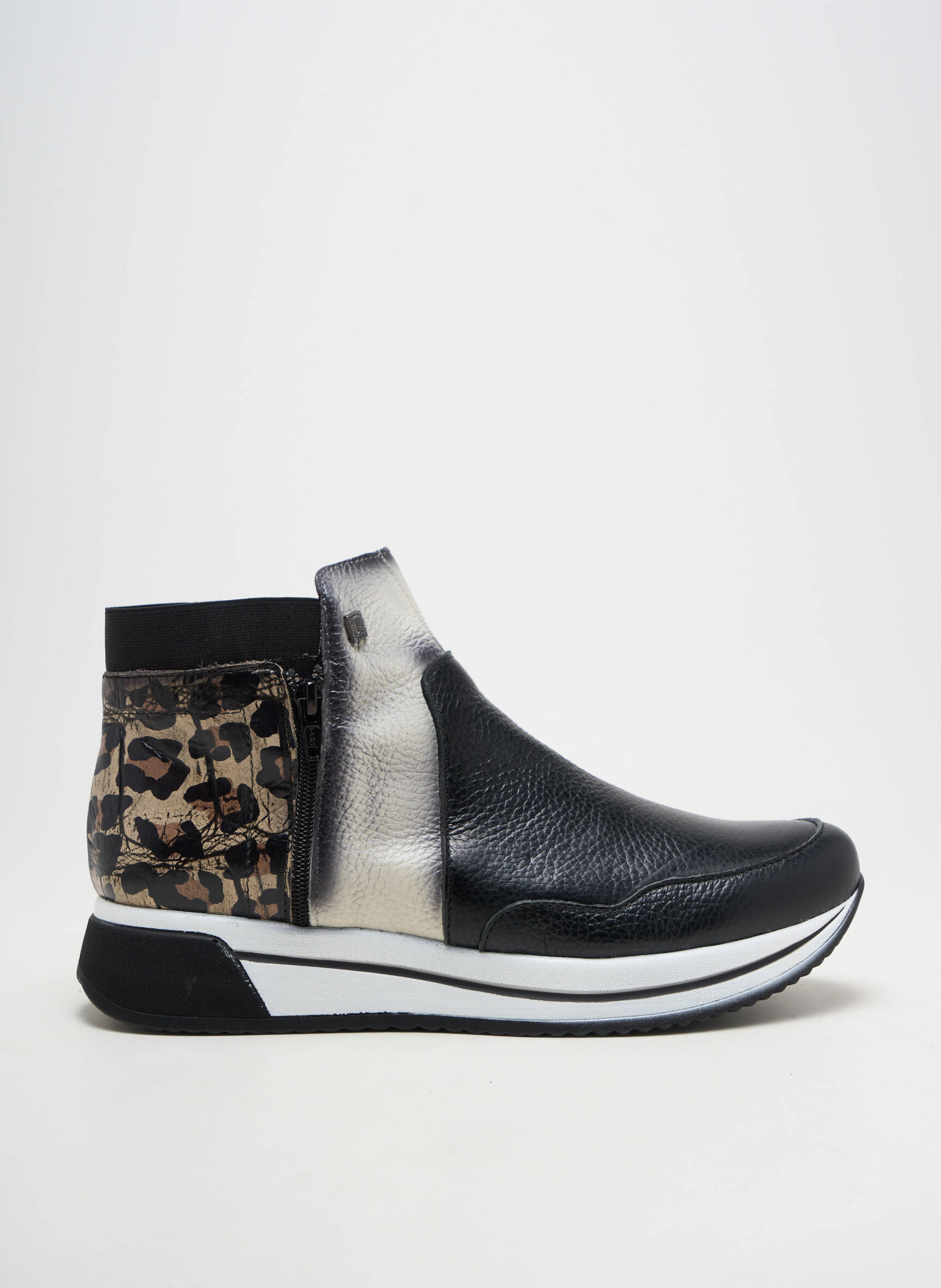 Botine/ghete material neted toc plat până la 3 cm negru JOSE SAENZ femeie