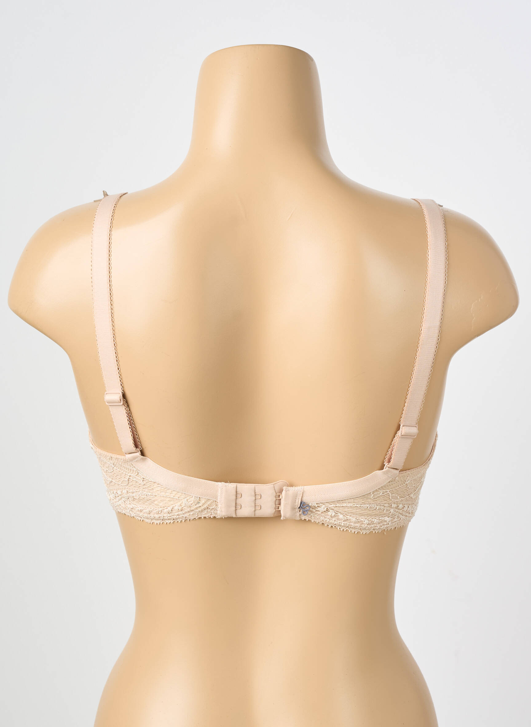 Sutien efect material satinat sutien balconet cu decolteu înalt culoare piersică SIMONE PERELE femeie