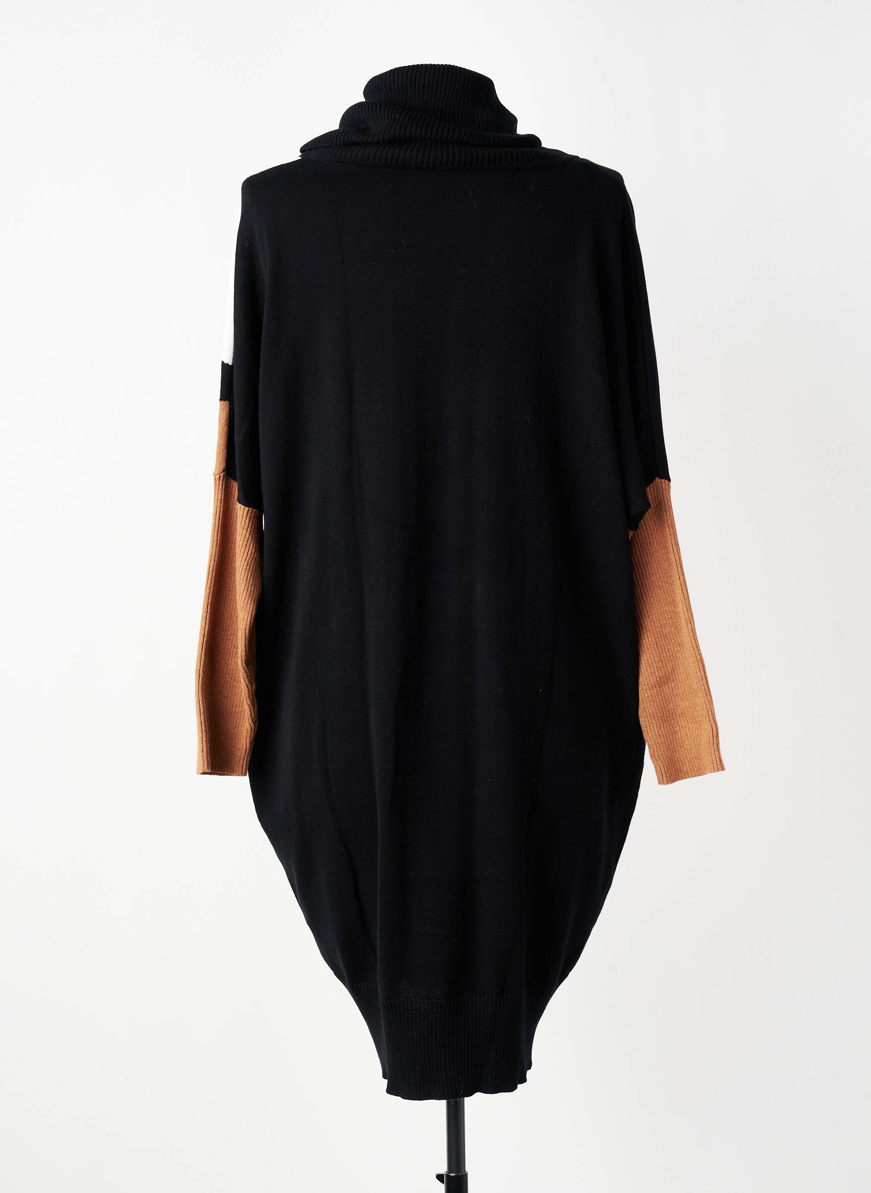 Rochie pulover strânsă pe partea de jos mâneci lungi negru MARBLE femeie