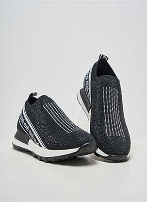 Adidași închidere elastică toc plat până la 3 cm negru EXÉ femeie