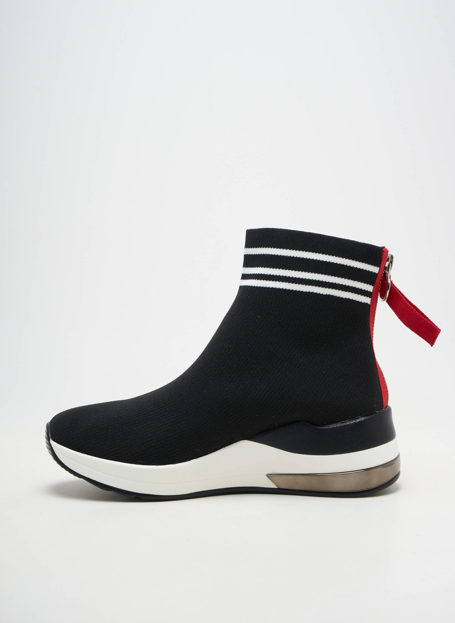 Adidași vârf rotund toc de 4 la 6 cm negru EXÉ femeie