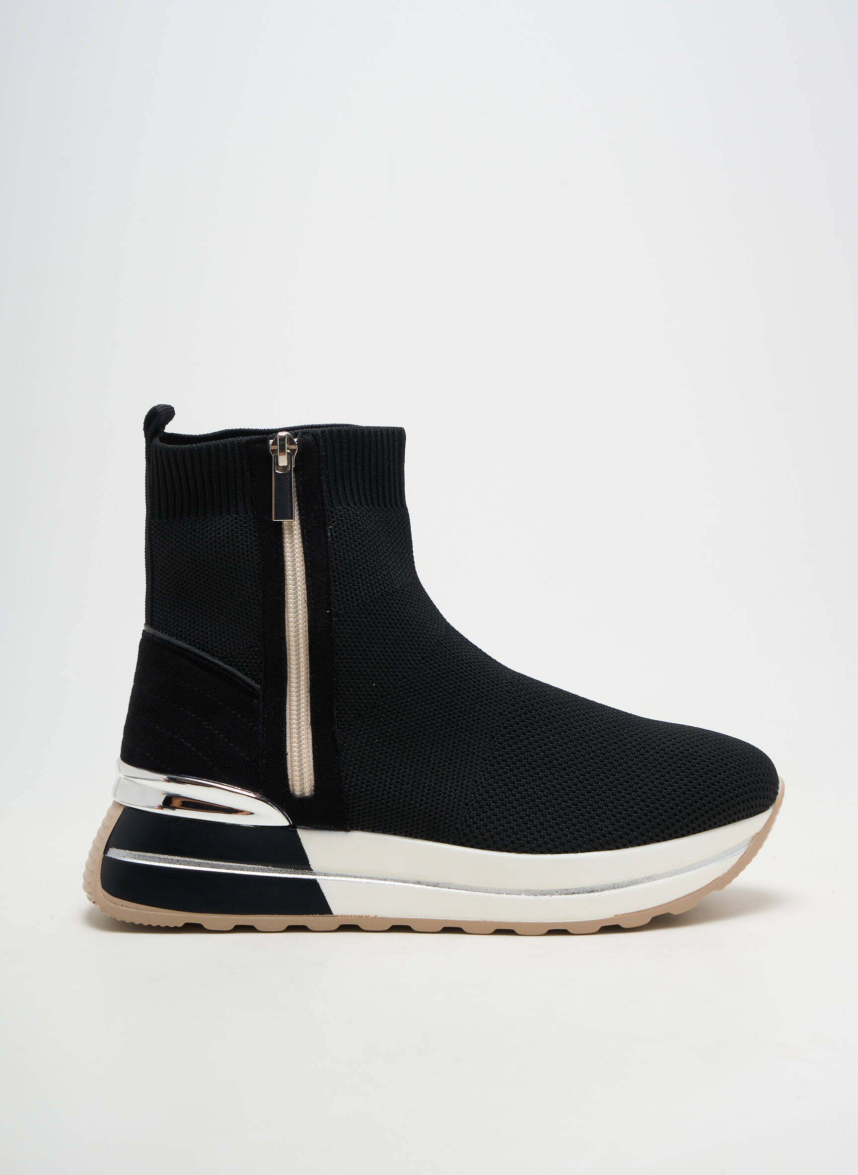 Adidași vârf rotund toc de 4 la 6 cm negru EXÉ femeie