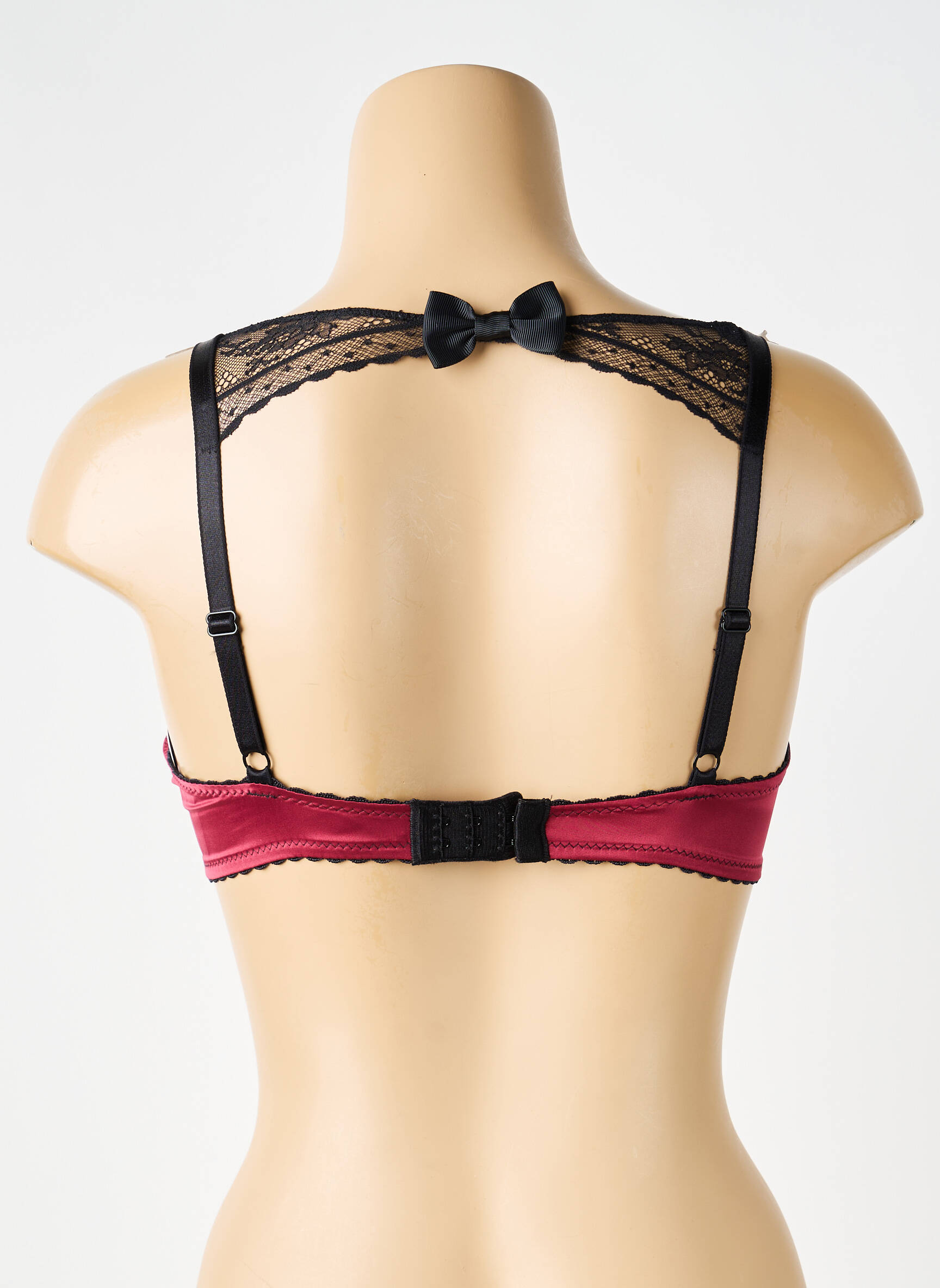 Sutien efect material satinat sutien balconet cu decolteu înalt negru PASSIONATA femeie