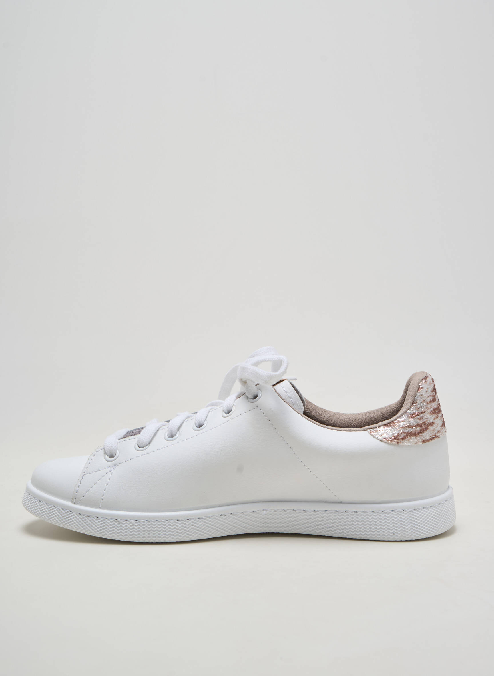 Adidași material neted toc plat până la 3 cm alb VICTORIA femeie