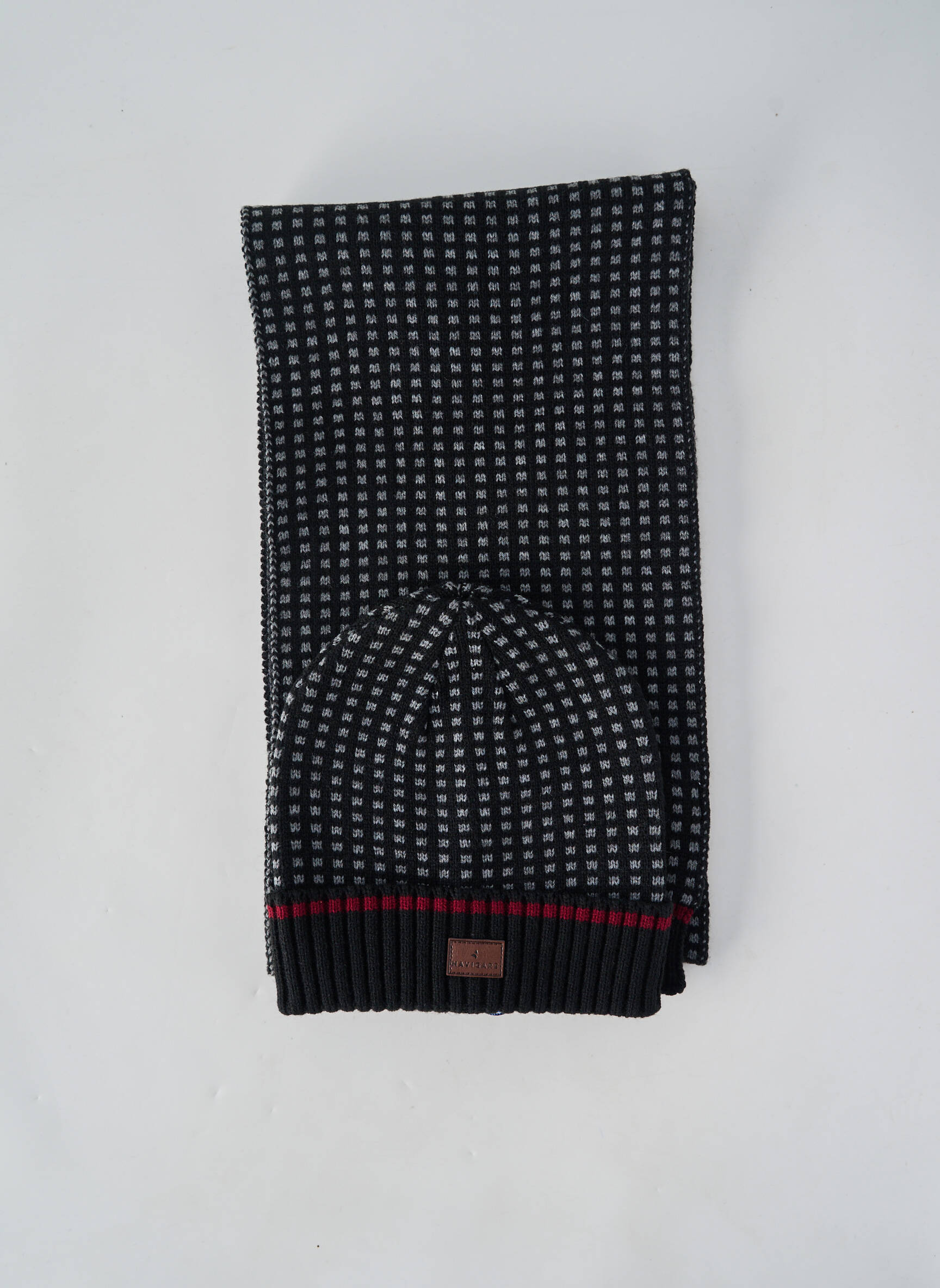 Căciulă broderie negru NAVIGARE bărbat