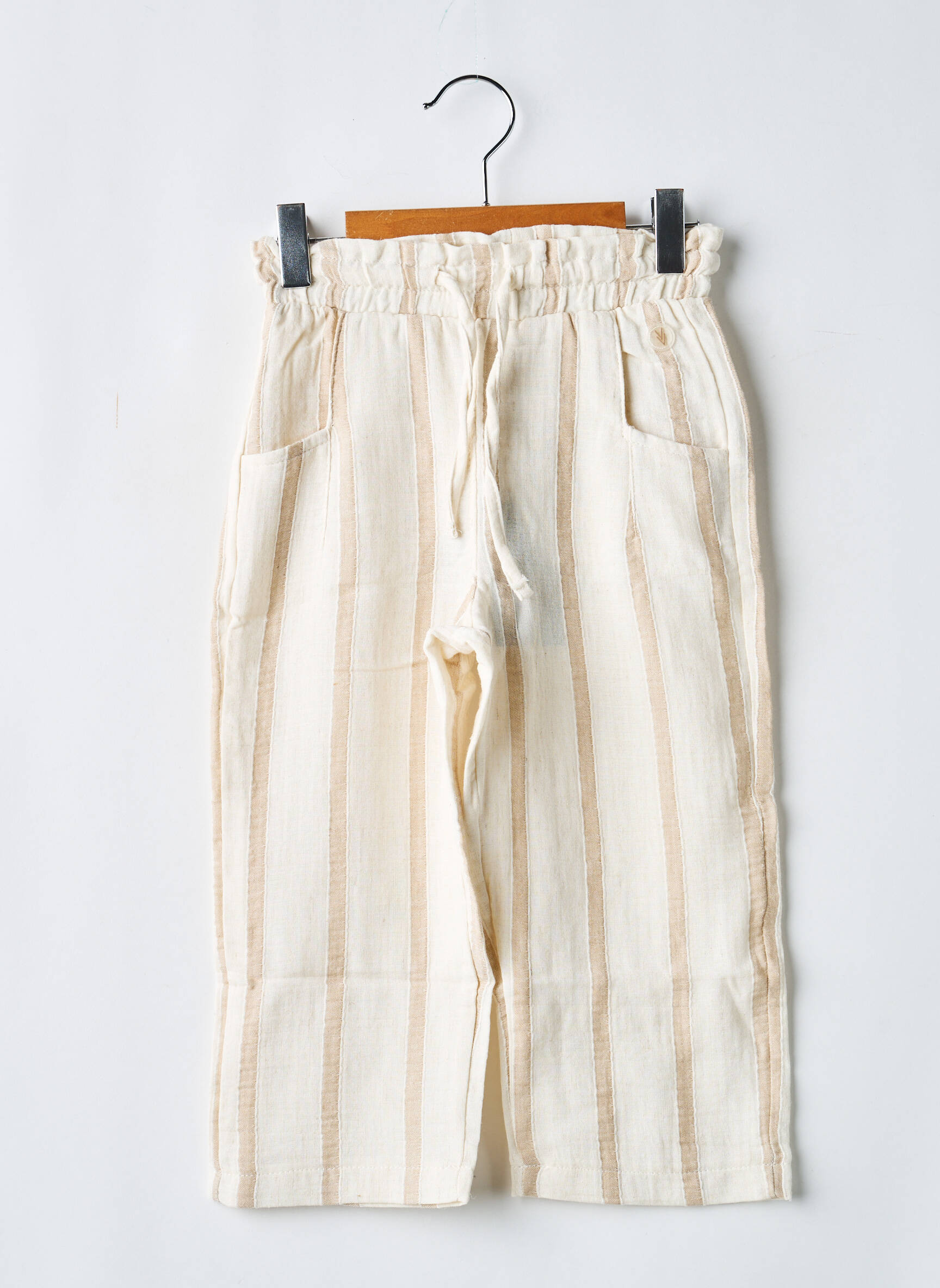Pantalon drept croială dreaptă talie elastică bej LEVV LABEL fată