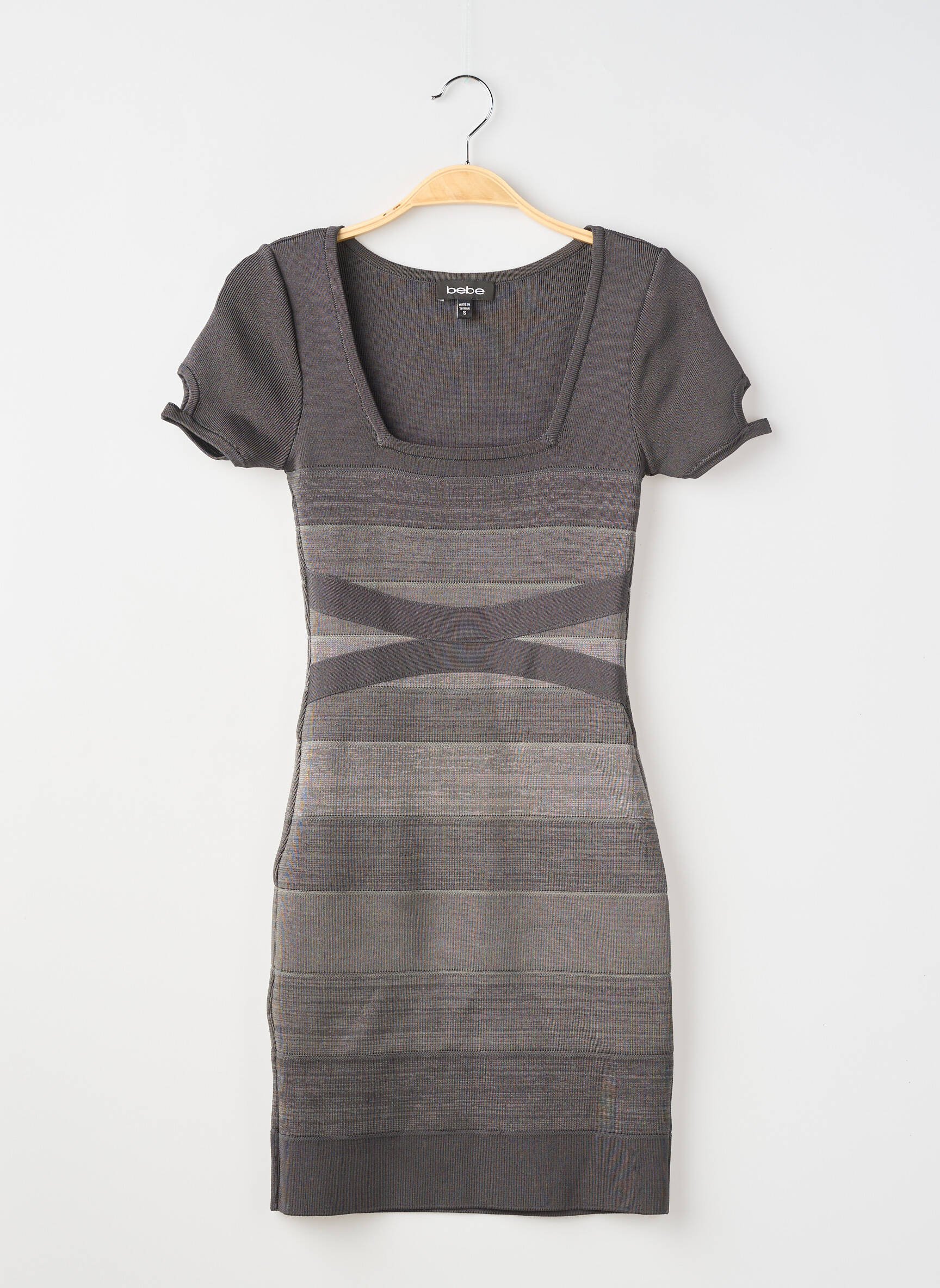 Rochie scurtă mâneci scurte mâneci scurte gri BEBE femeie