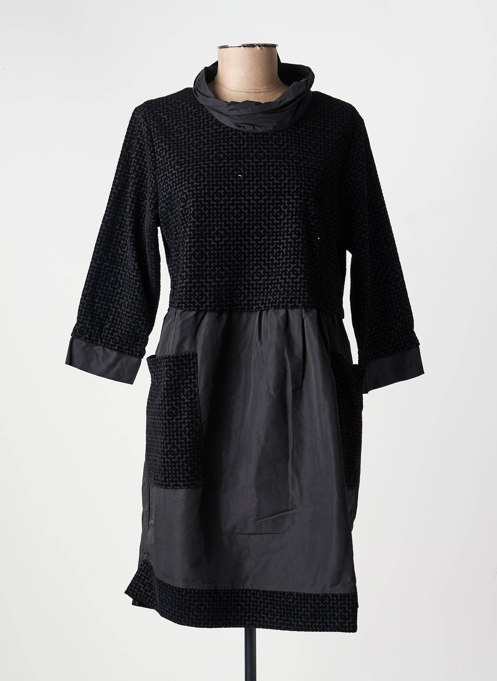Rochie midi mâneci 3/4 mâneci 3/4 negru KOZAN femeie