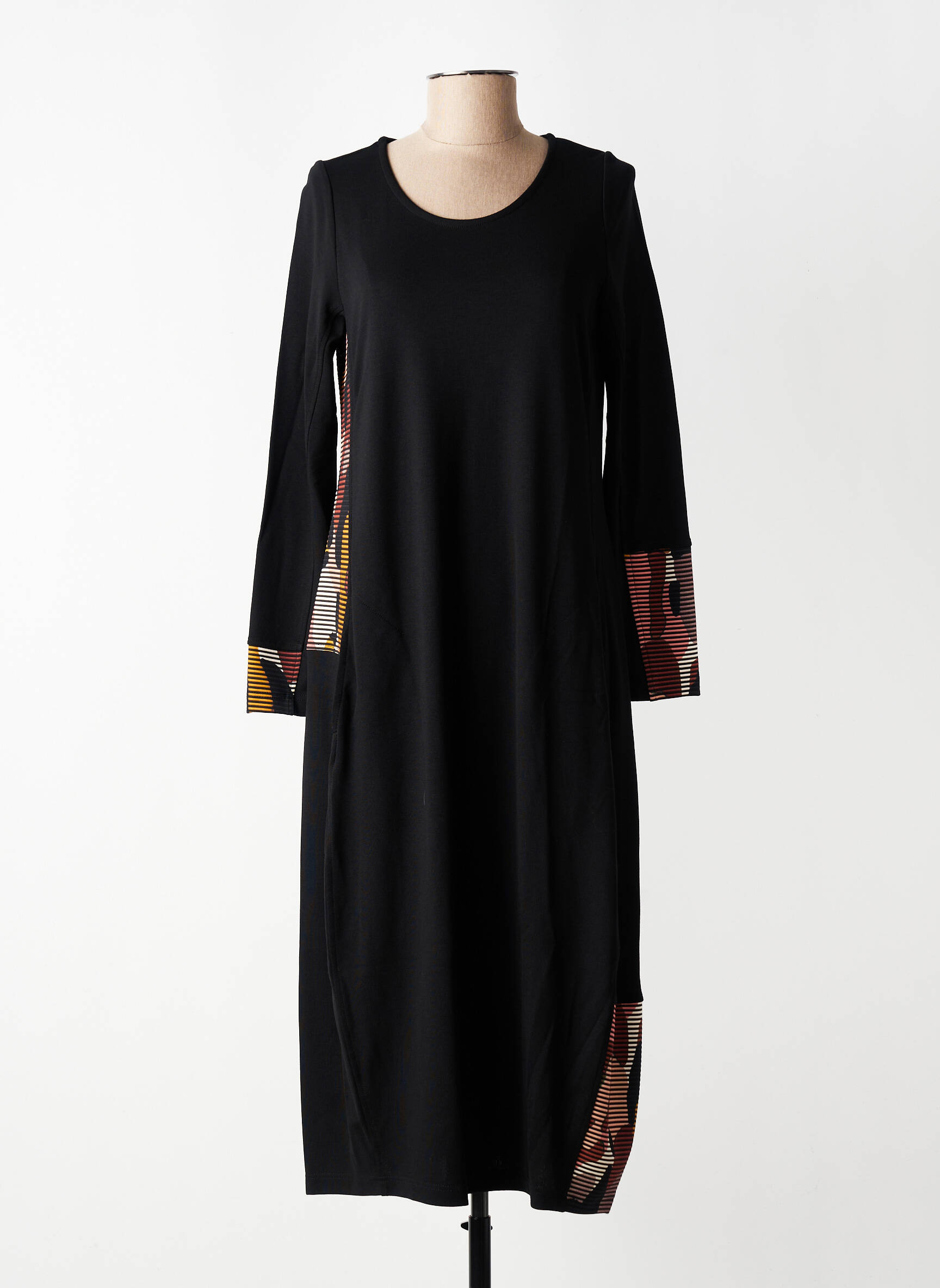 Rochie lungă mâneci lungi mâneci lungi negru ALEMBIKA femeie
