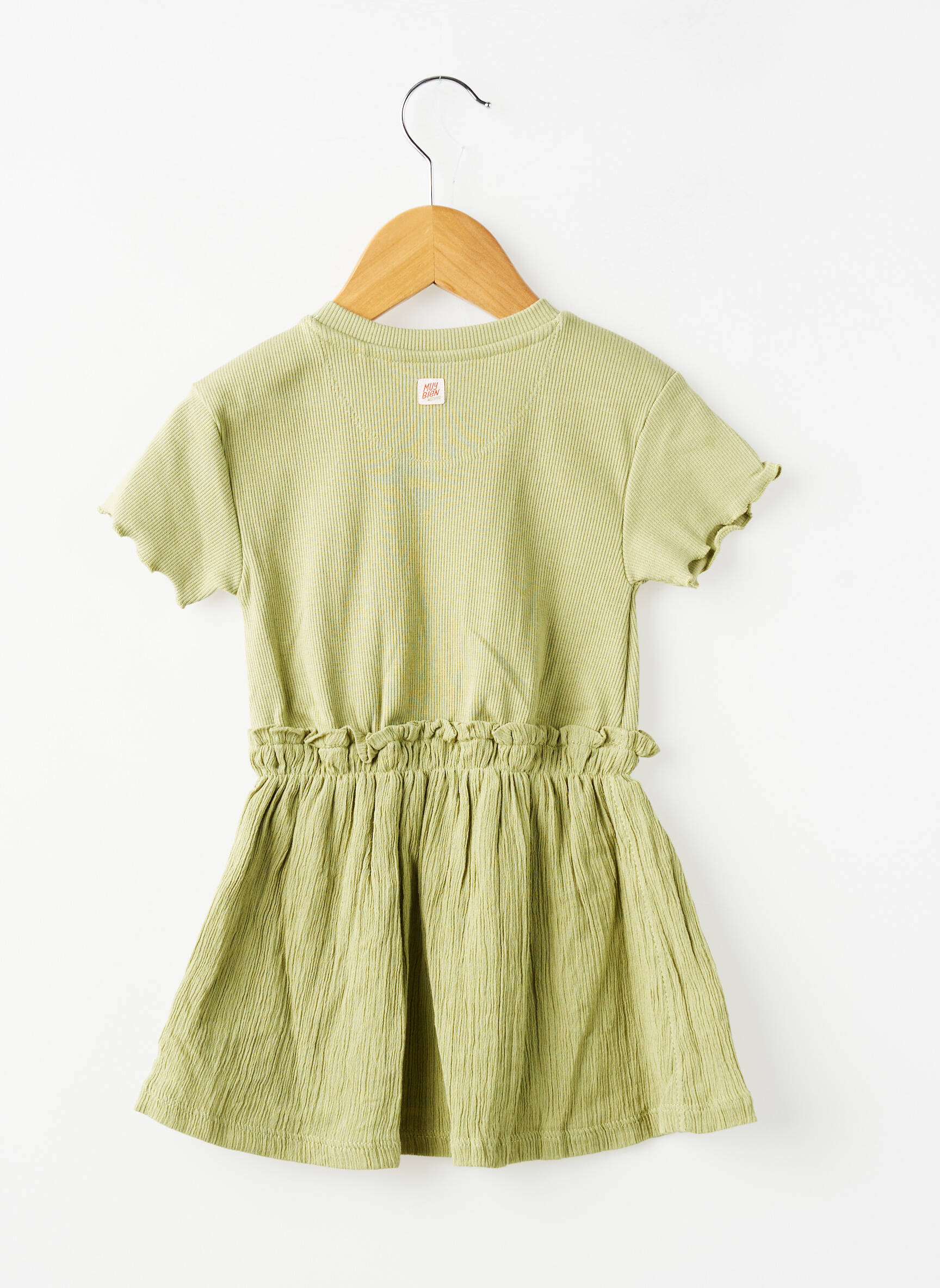 Rochie midi mâneci scurte mâneci scurte verde NOPPIES fată