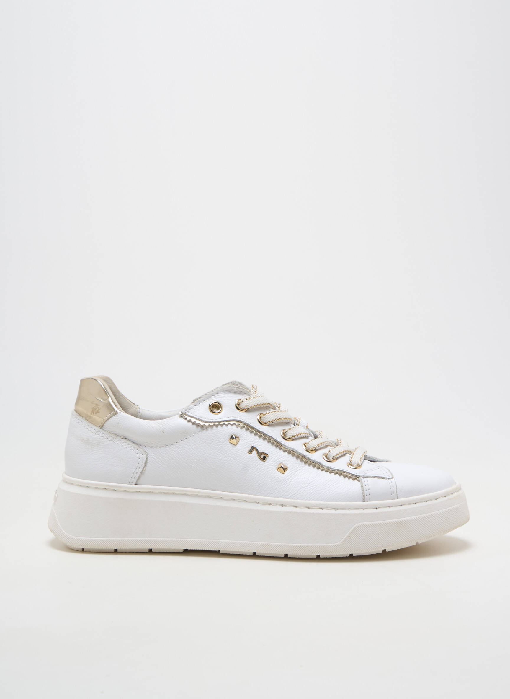 Adidași material neted toc plat până la 3 cm alb NERO GIARDINI femeie