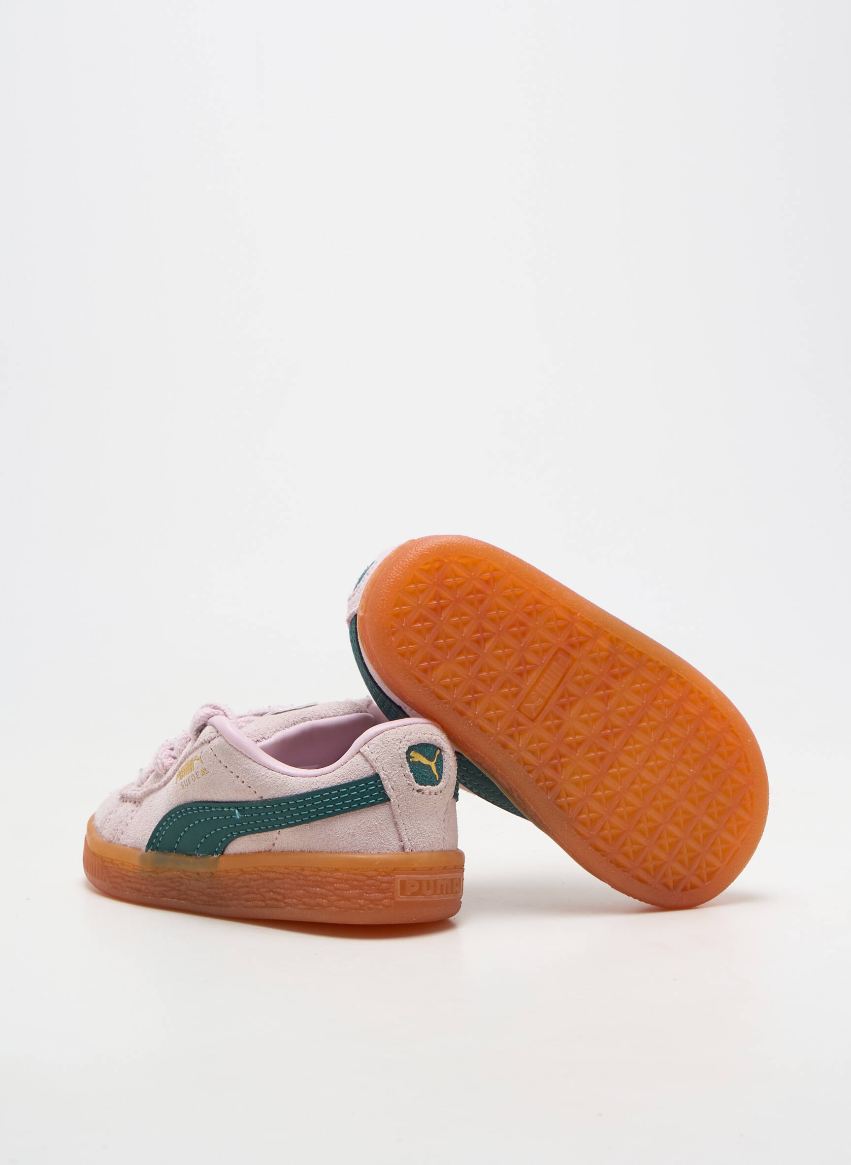 Adidași închidere cu șireturi vârf rotund roz PUMA fată