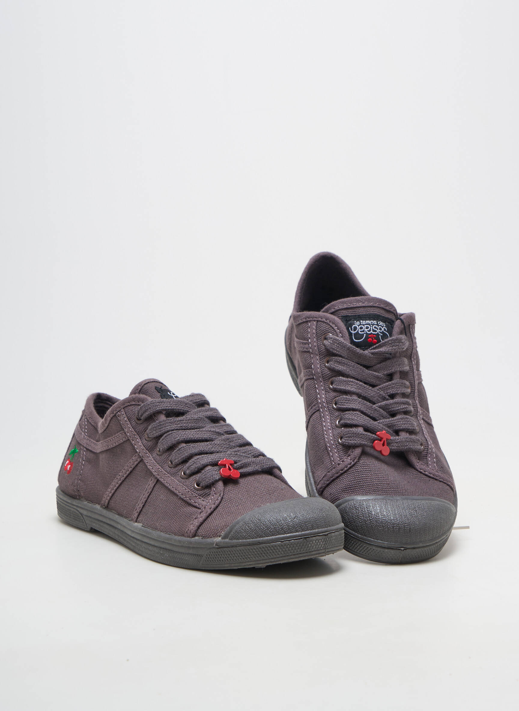 Adidași închidere cu șireturi toc plat până la 3 cm gri LE TEMPS DES CERISES femeie