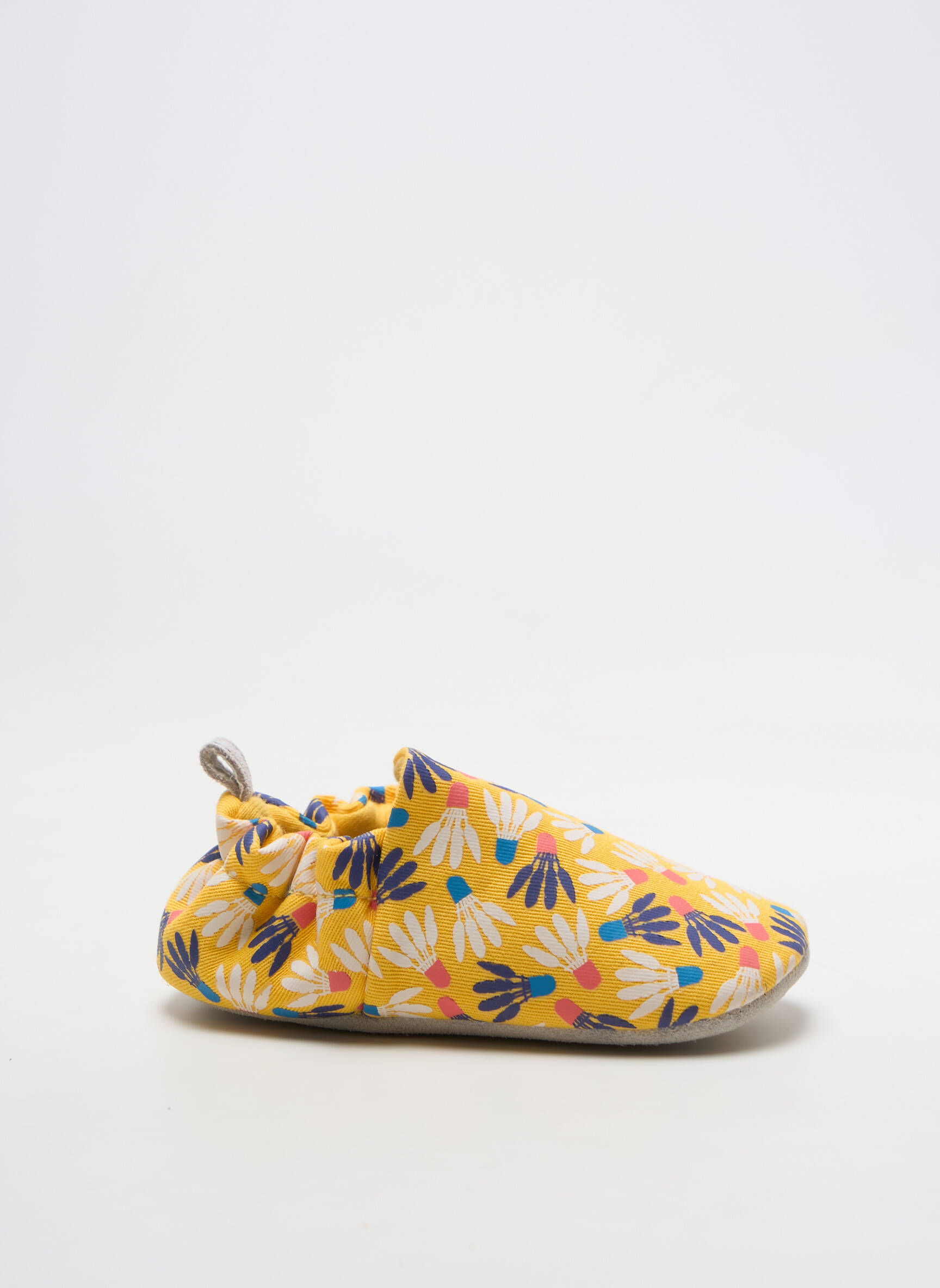 Papuci/pantofi de casă închidere elastică vârf rotund galben POCO NIDO fată