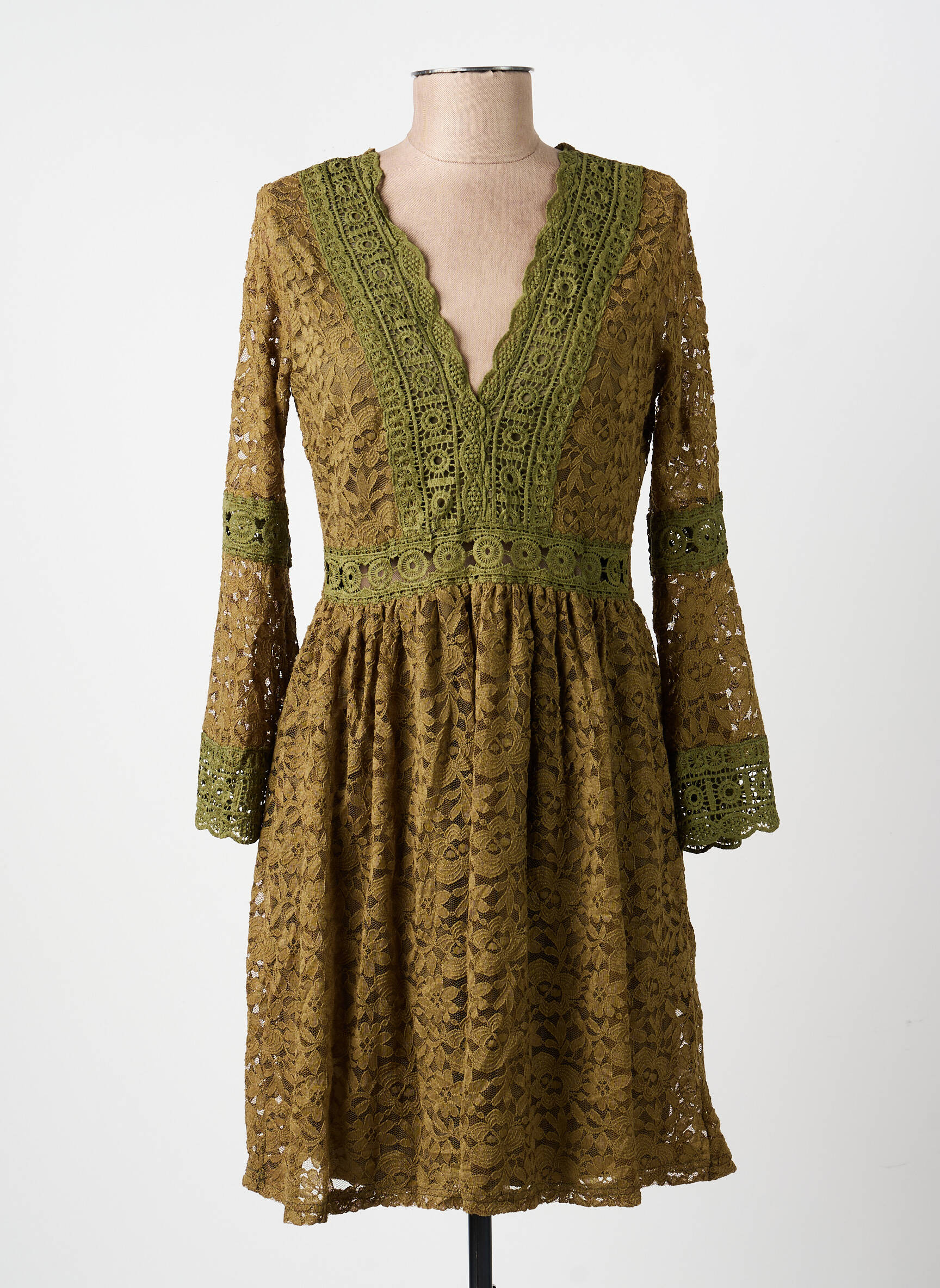 Rochie scurtă croială evazată mâneci lungi verde LILIE ROSE femeie