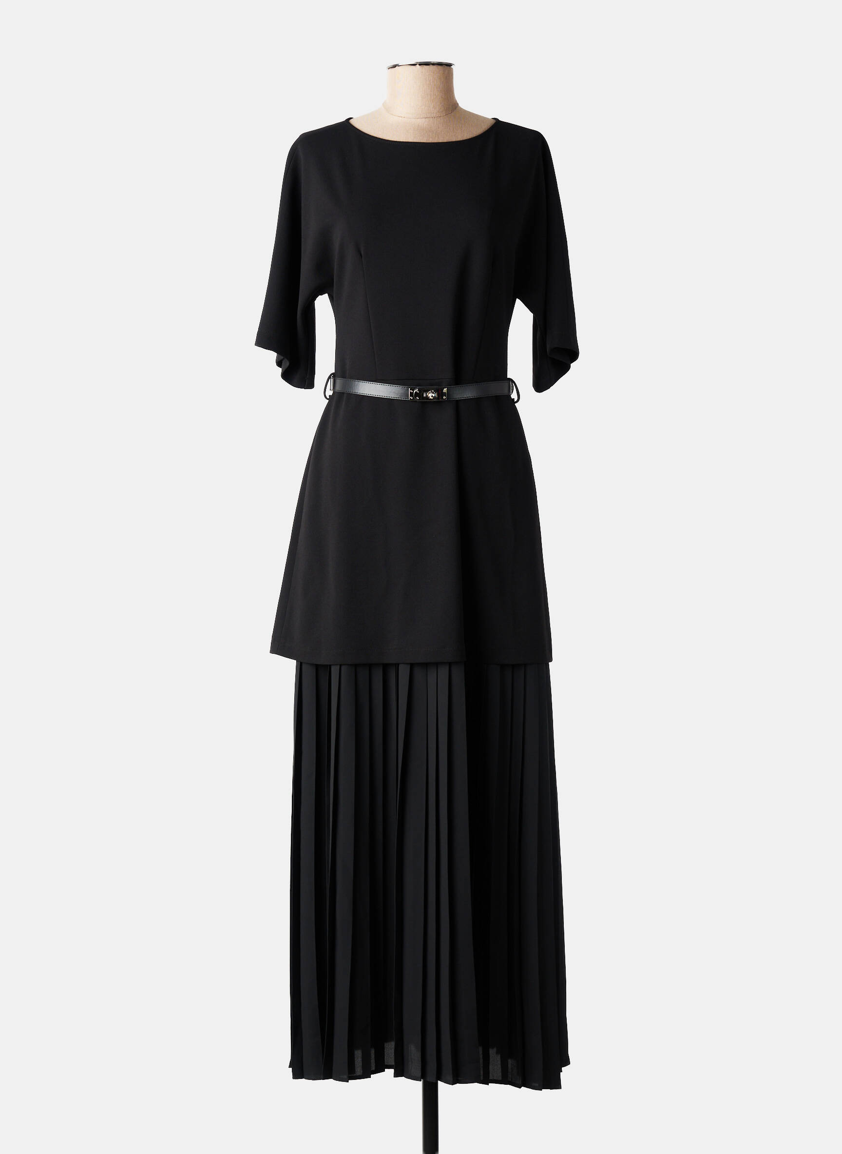 Rochie lungă croială cambrată mâneci 3/4 negru IMPERIAL femeie