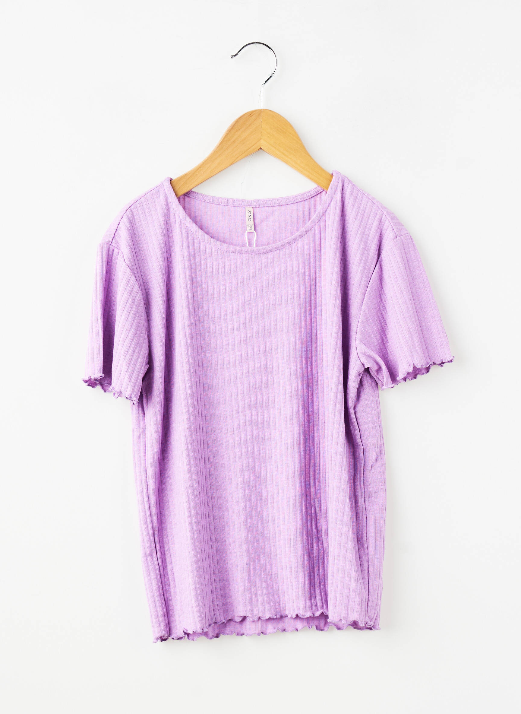 Tricou croială cambrată mâneci scurte violet ONLY fată