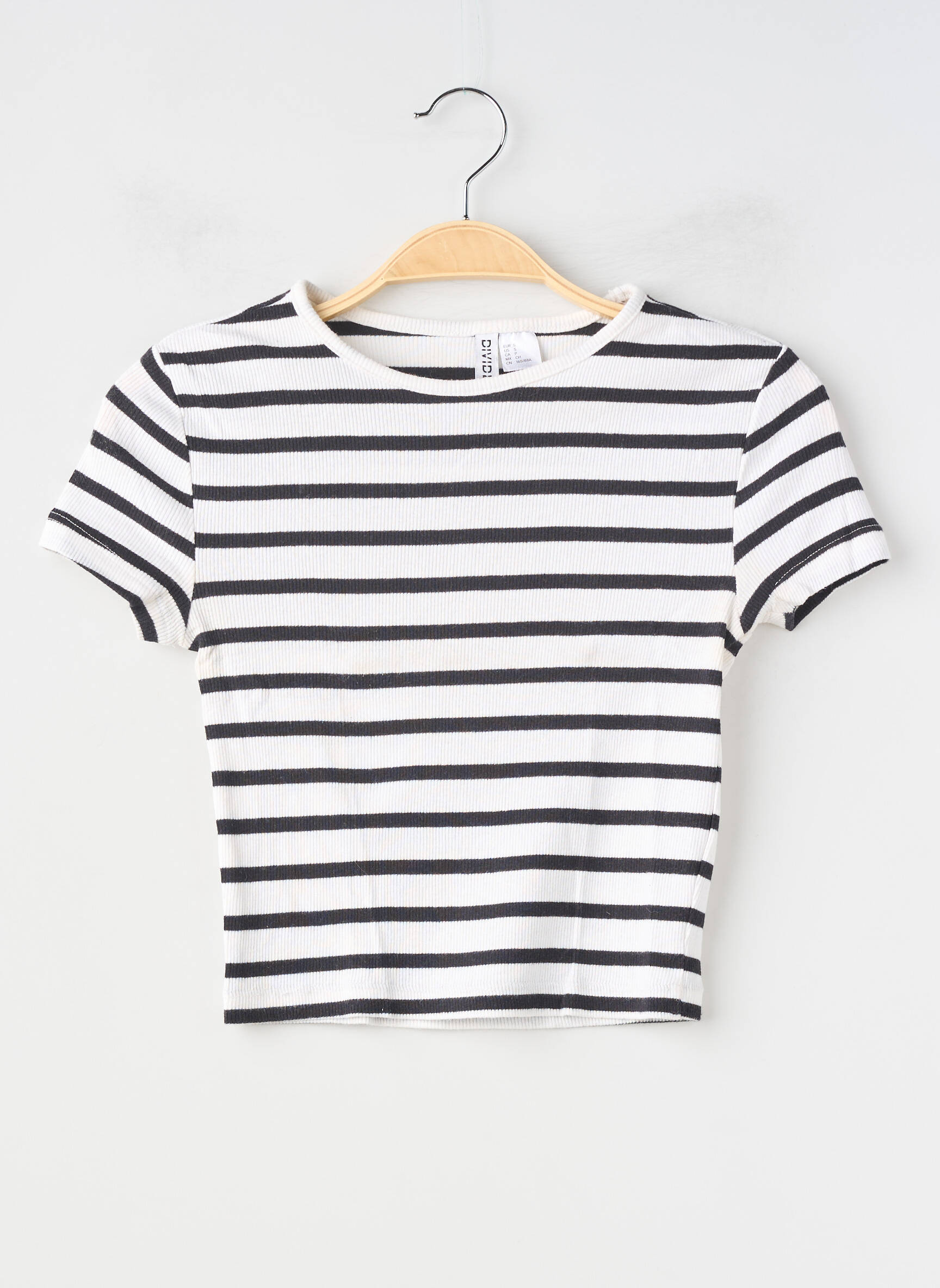 Tricou elasticitate mâneci scurte negru DIVIDED H&M femeie
