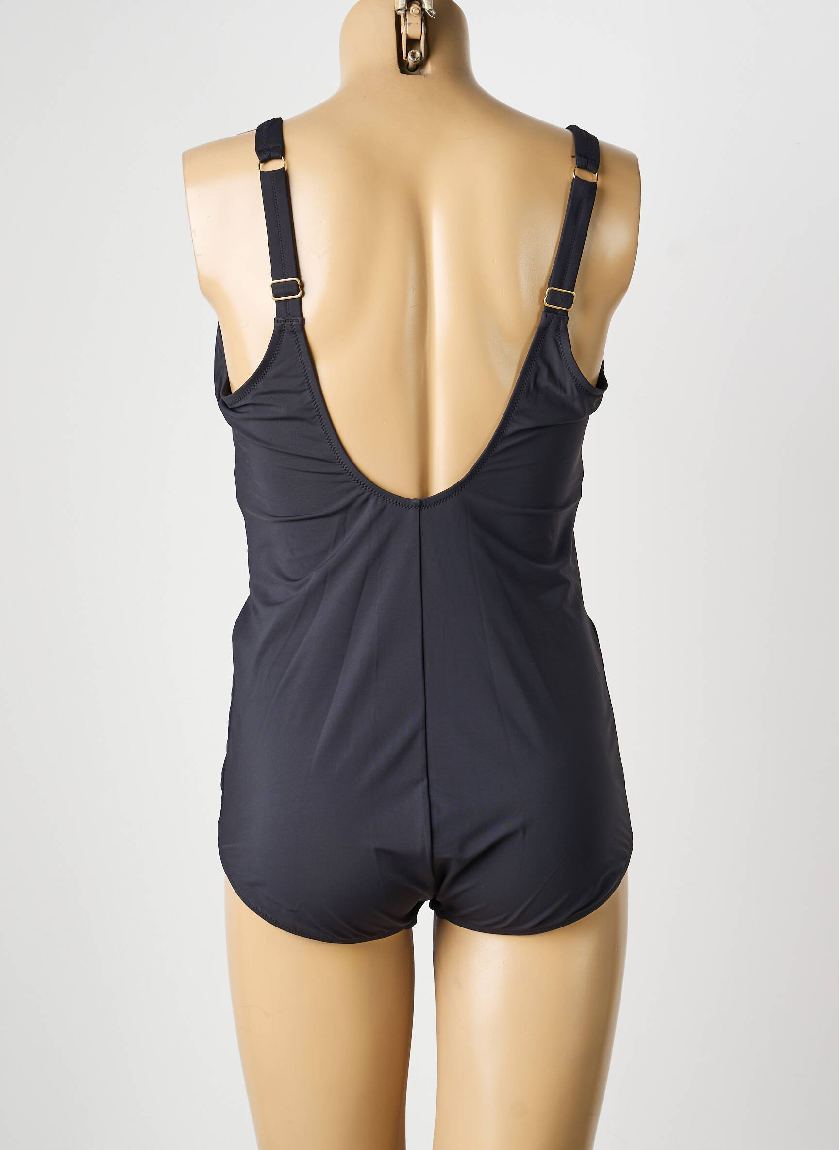 Costum de baie dintr-o singură piesă efect material satinat top sutien modelat negru TRIUMPH femeie