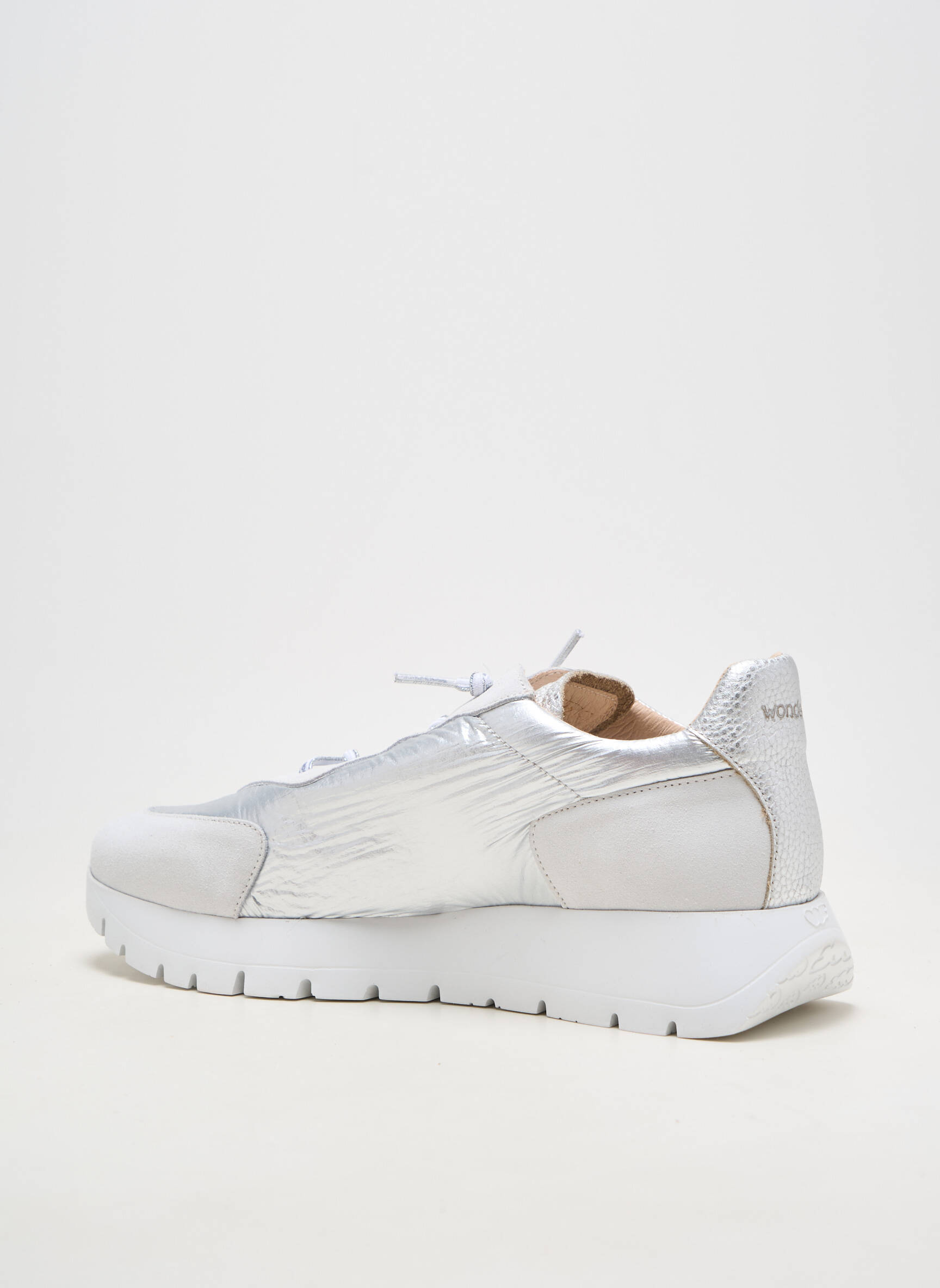 Adidași material neted toc plat până la 3 cm argintiu WONDERS femeie