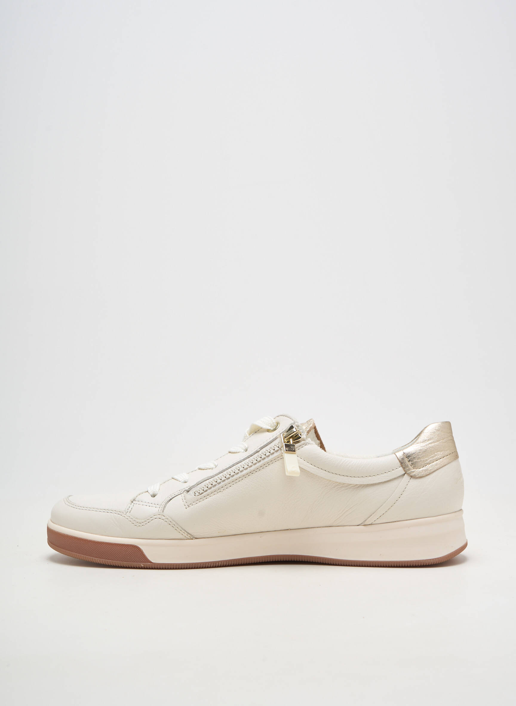 Adidași material neted toc plat până la 3 cm bej ARA femeie