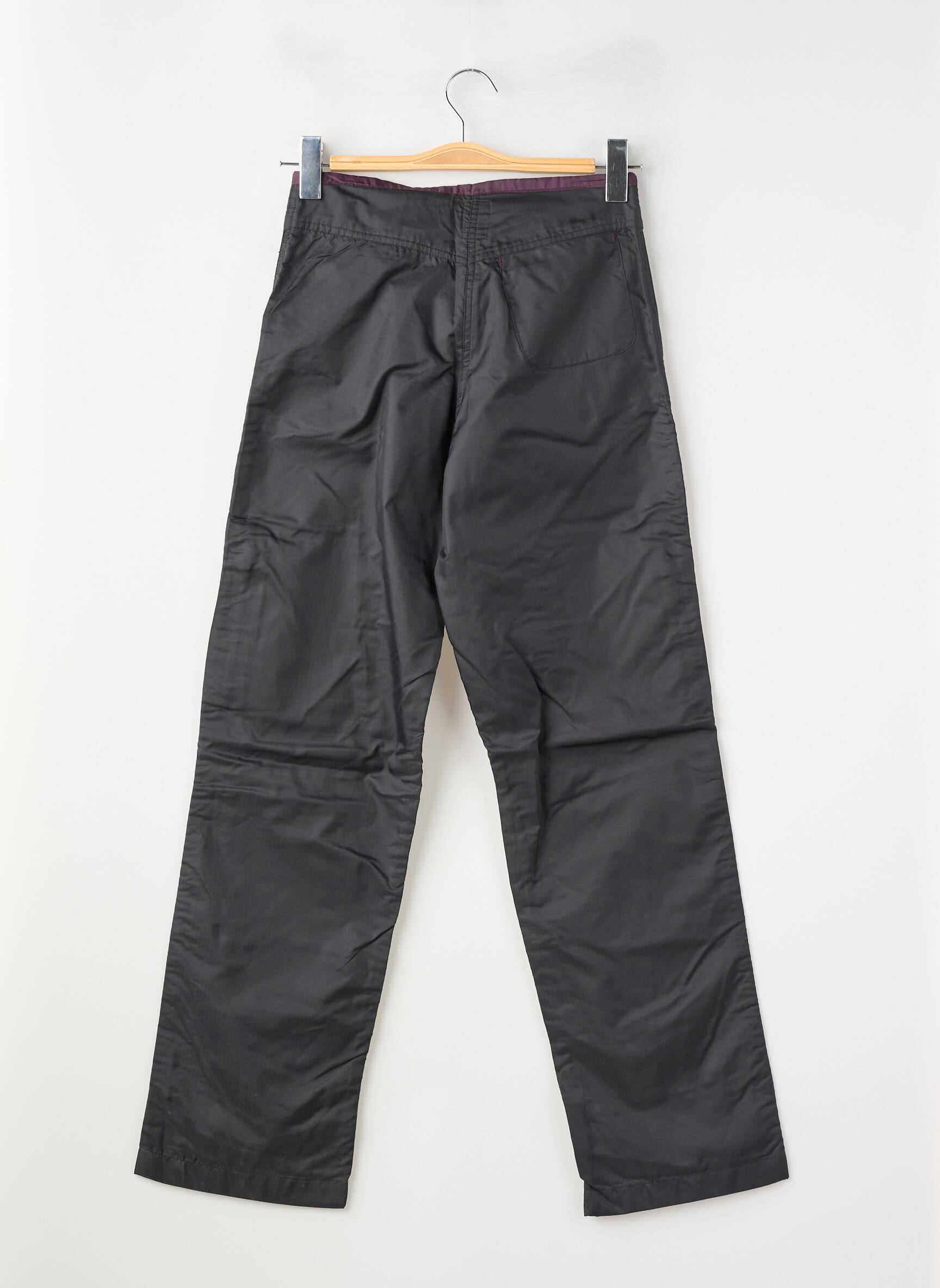 Pantalon drept închidere cu fermoar sub clapetă cu nasturi negru KALAI fată