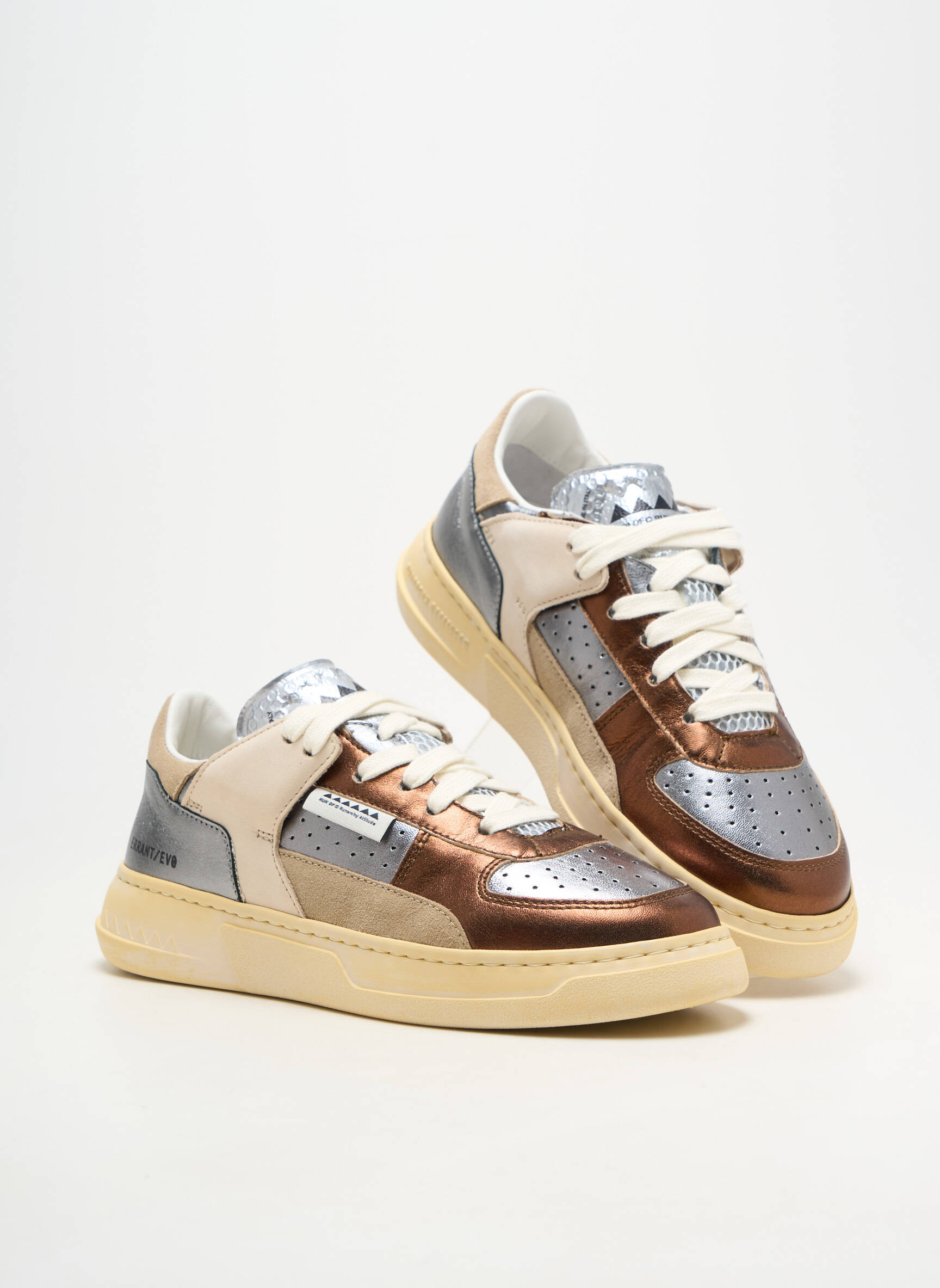 Adidași material neted toc plat până la 3 cm gri RUN OF femeie