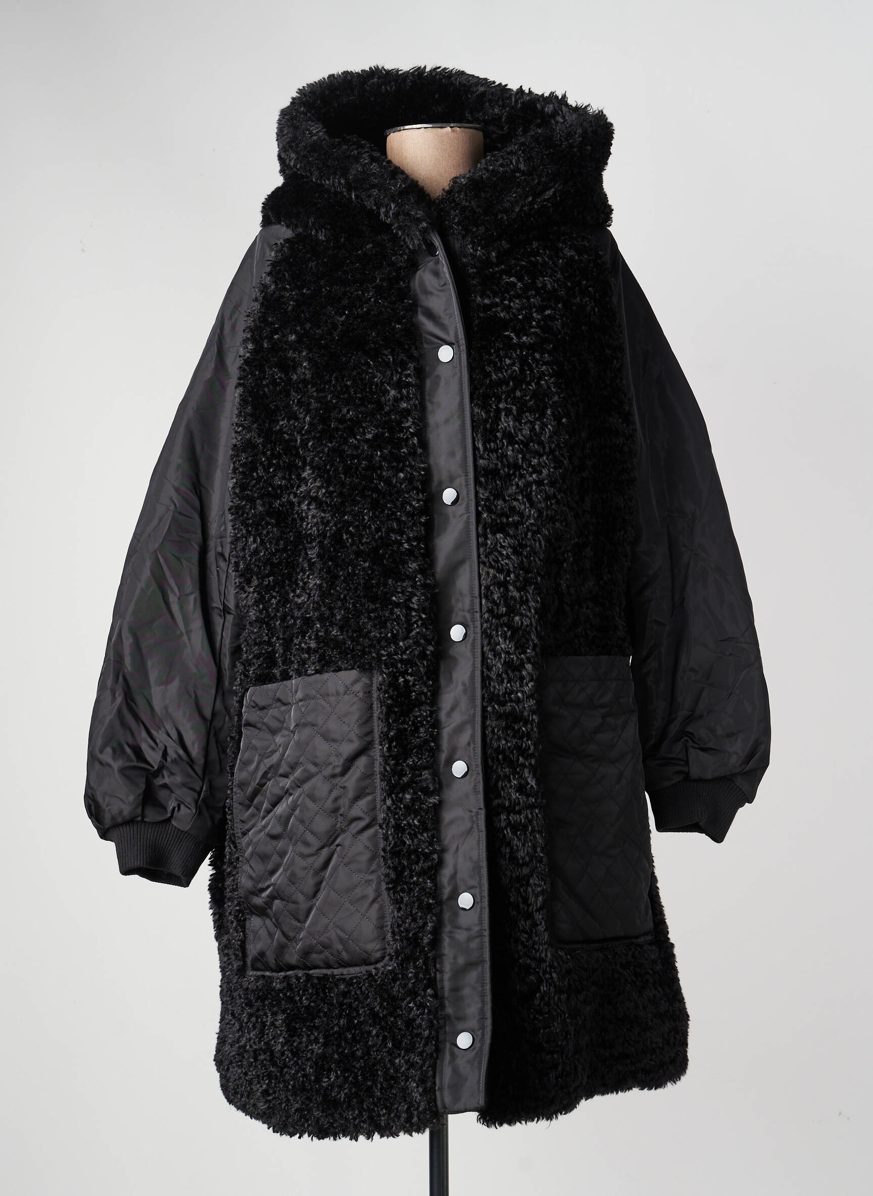 Geacă matlasată buzunare cu glugă negru OOF WEAR femeie