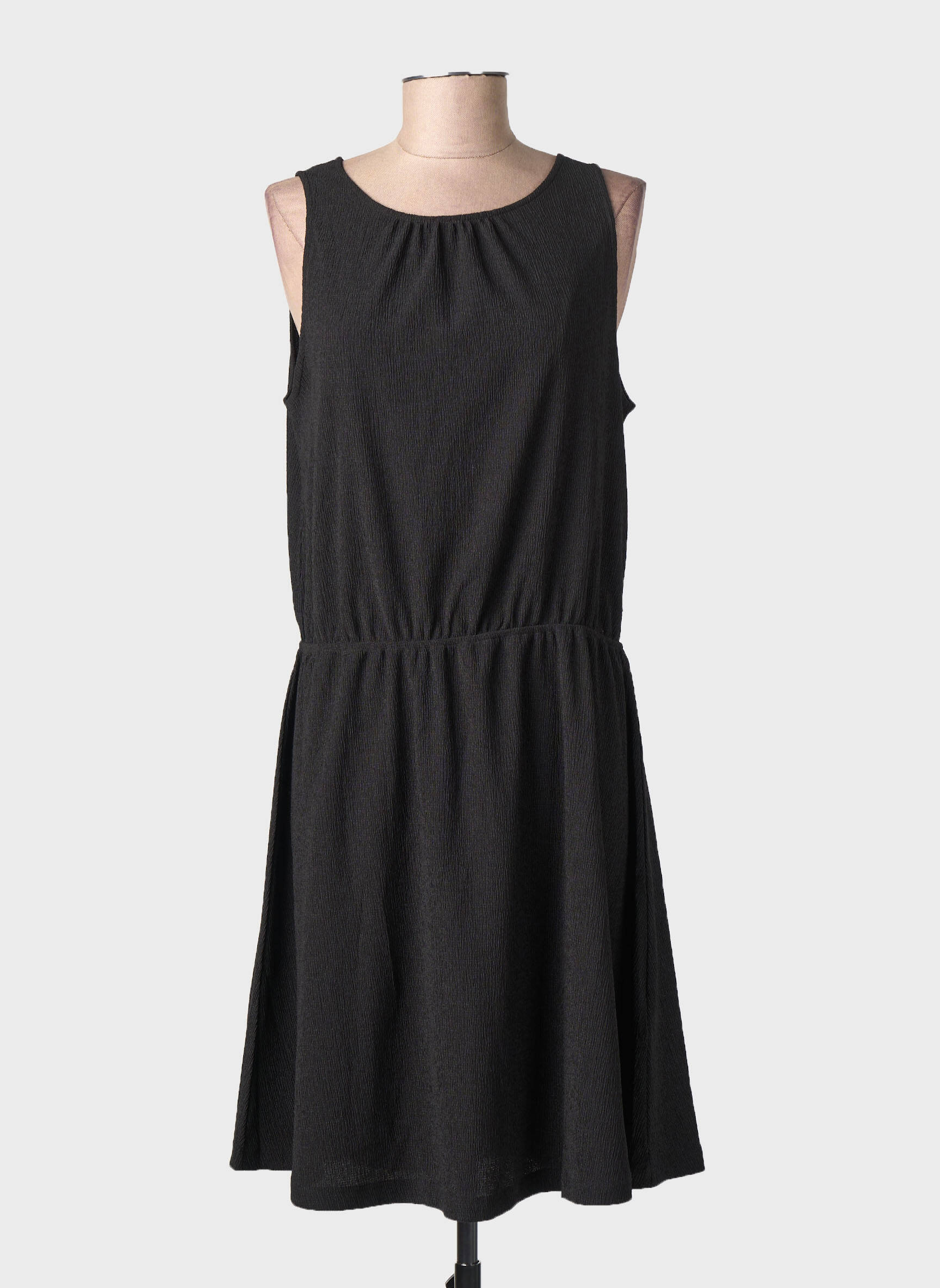 Rochie midi fără mâneci fără mâneci negru LUTHA femeie
