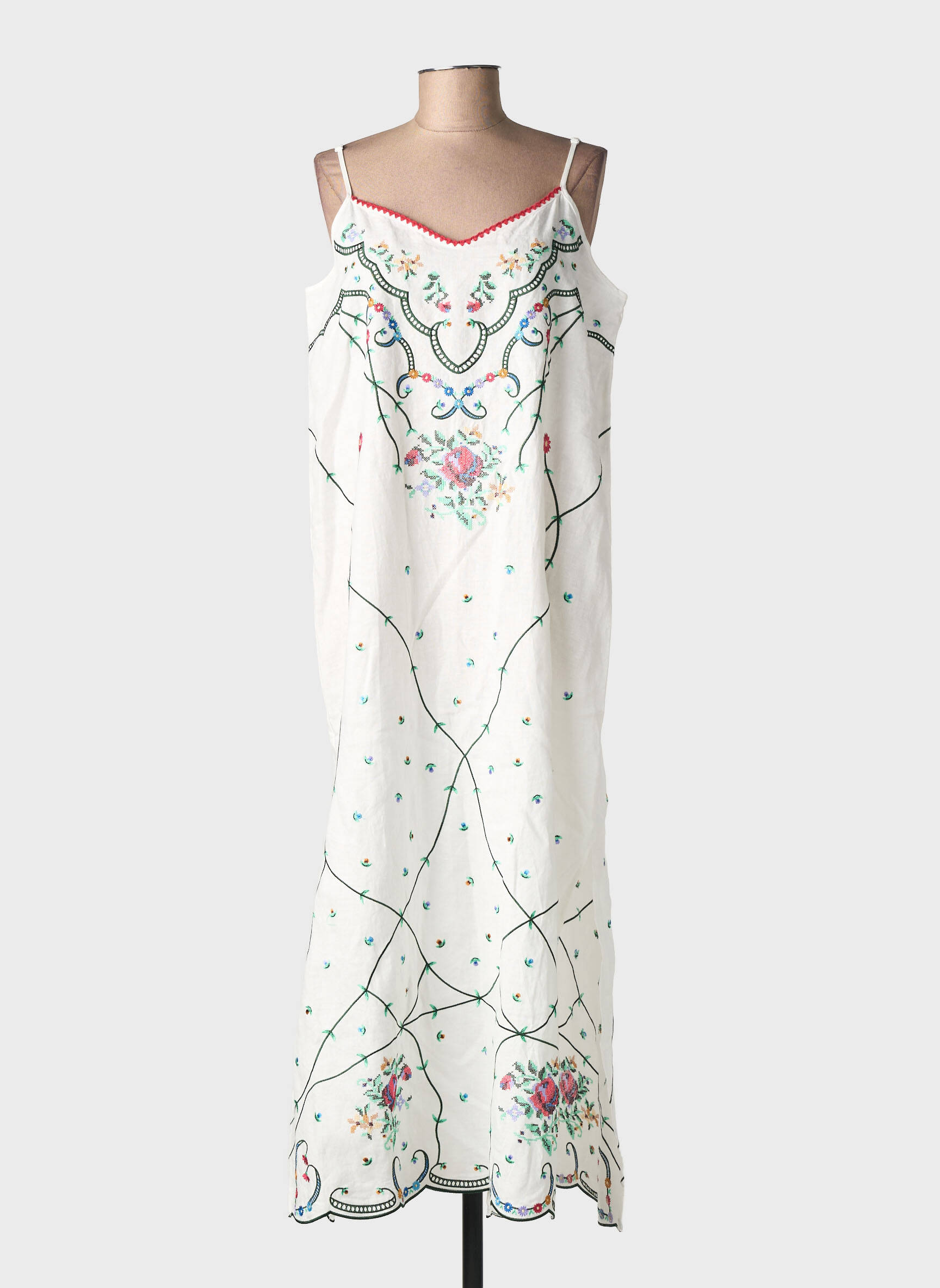 Rochie lungă țesătură crep bretele subțiri alb ME369 femeie