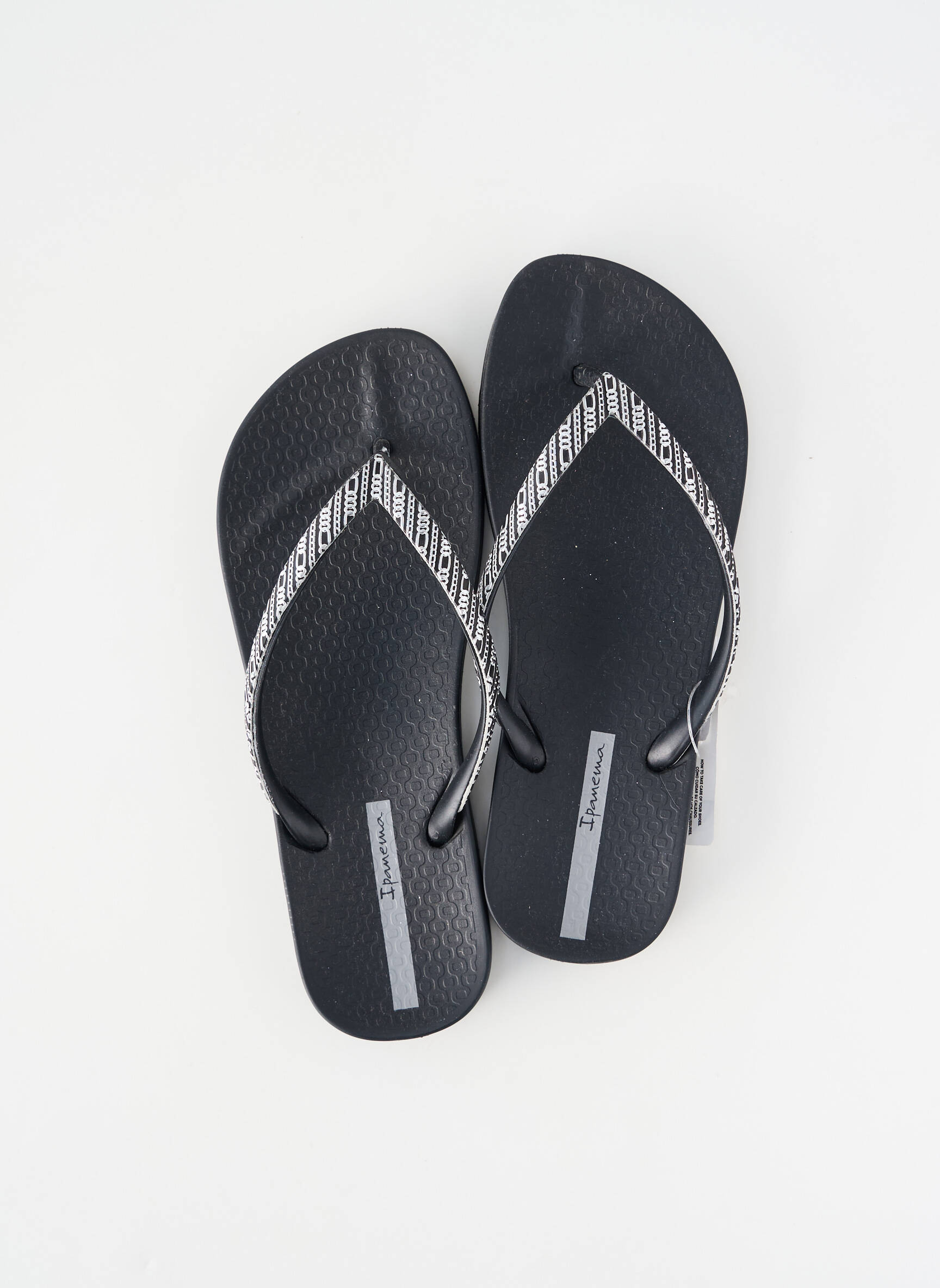 Șlapi toc plat până la 3 cm negru IPANEMA femeie