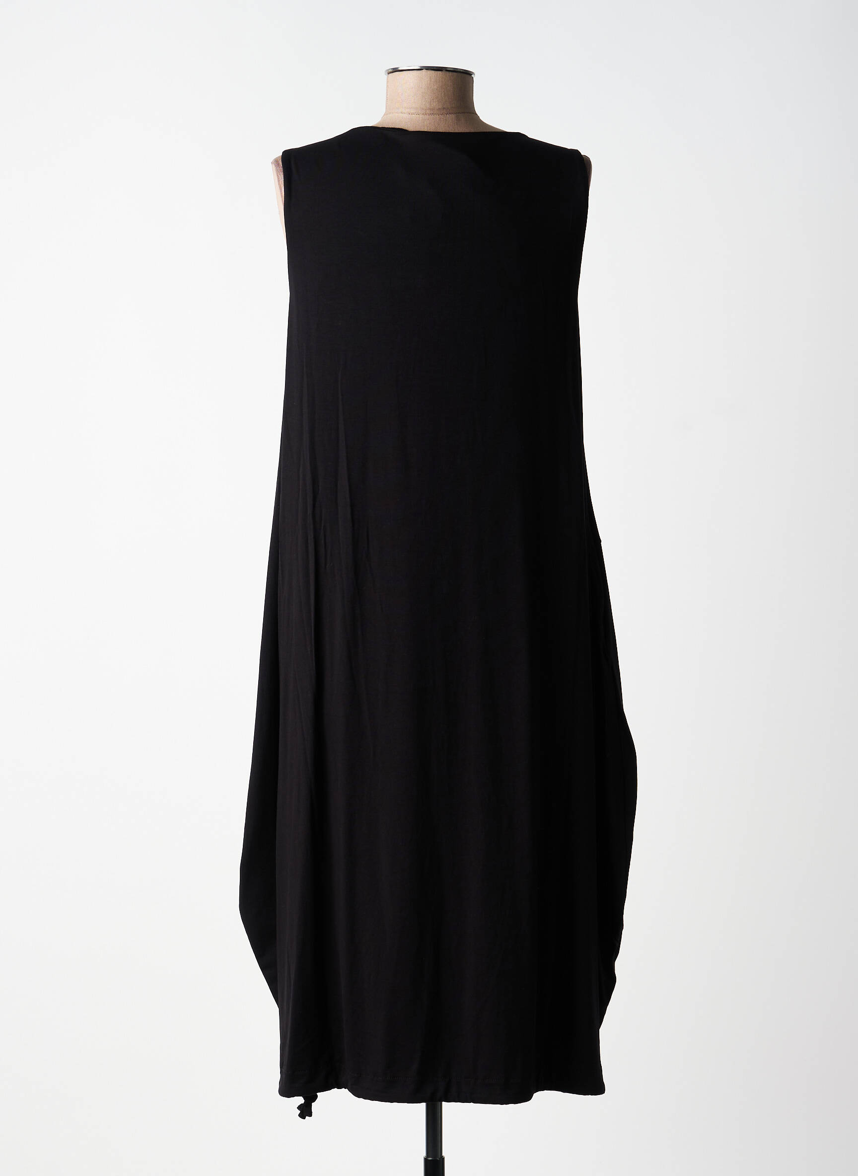 Rochie midi fără mâneci fără mâneci negru OZAI N KU femeie