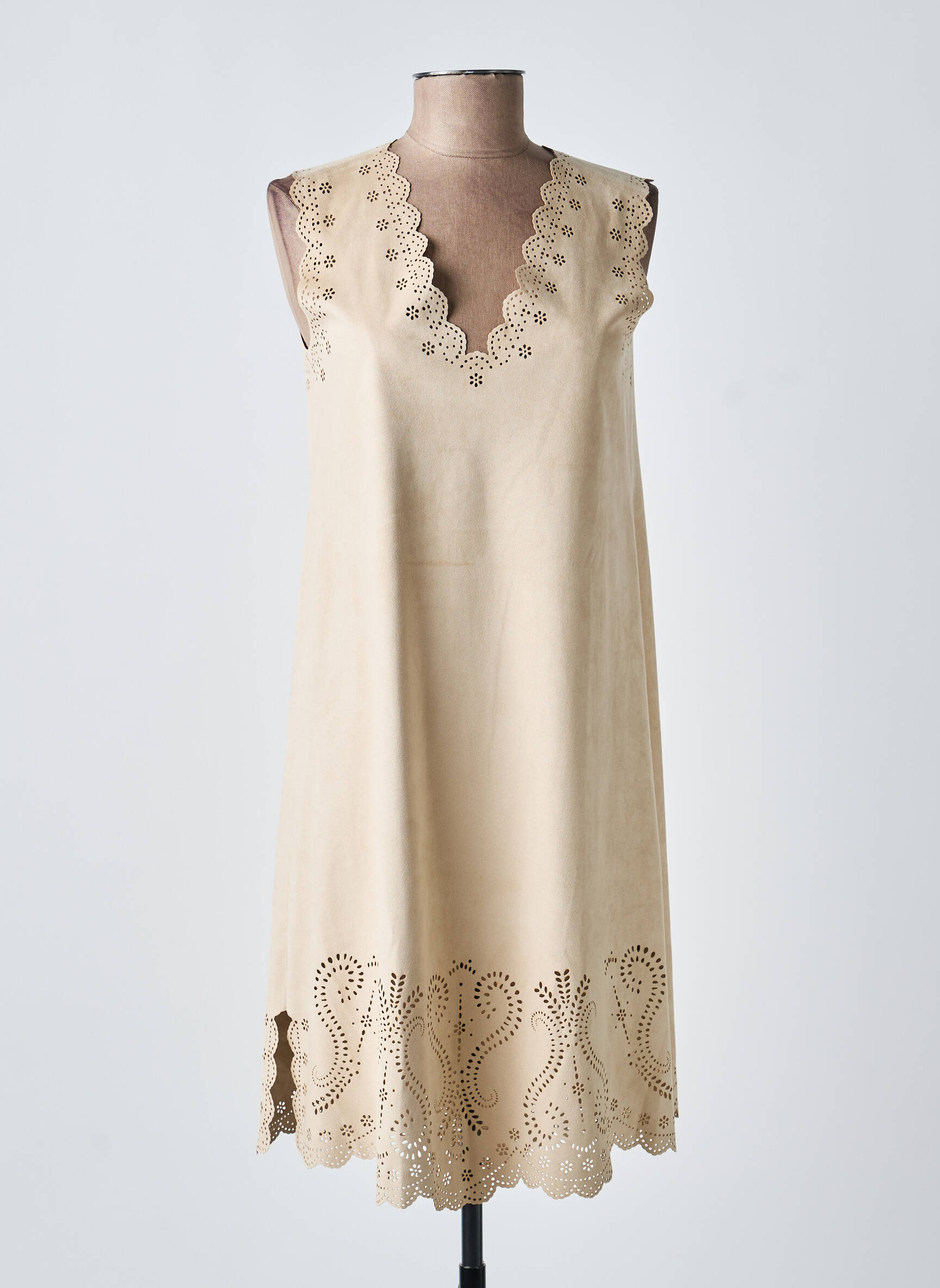 Rochie scurtă fără mâneci fără mâneci bej TRICOT CHIC femeie