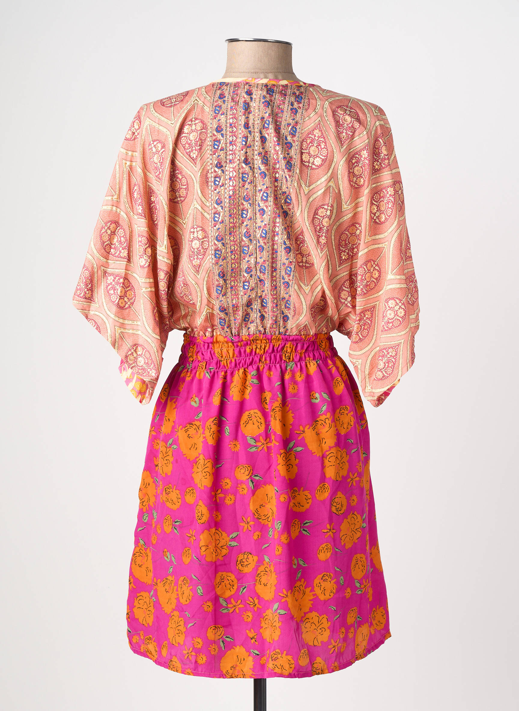 Rochie scurtă croială fluidă mâneci scurte roz LARAETHNICS femeie