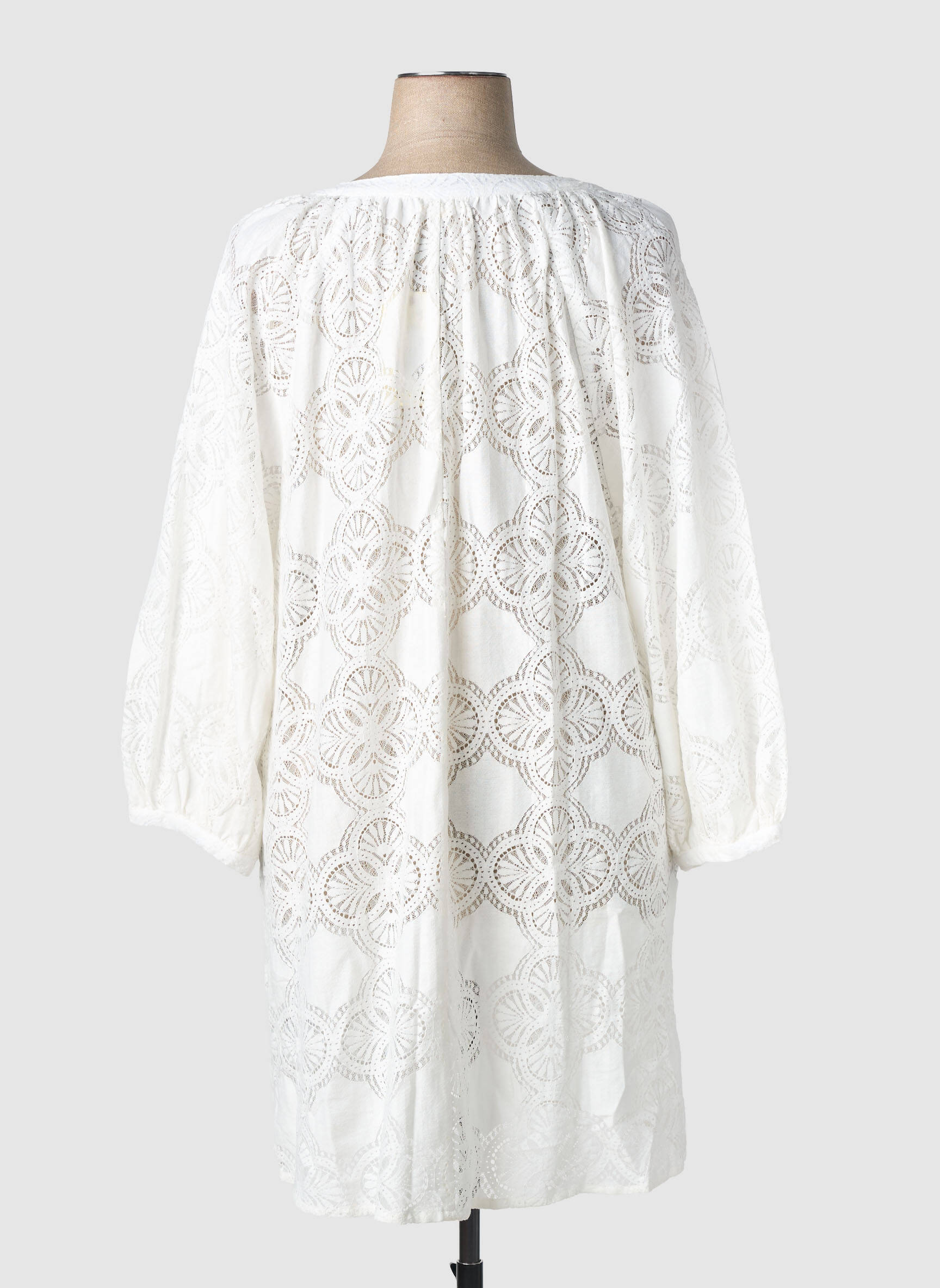 Rochie scurtă croială fluidă mâneci lungi alb LARAETHNICS femeie