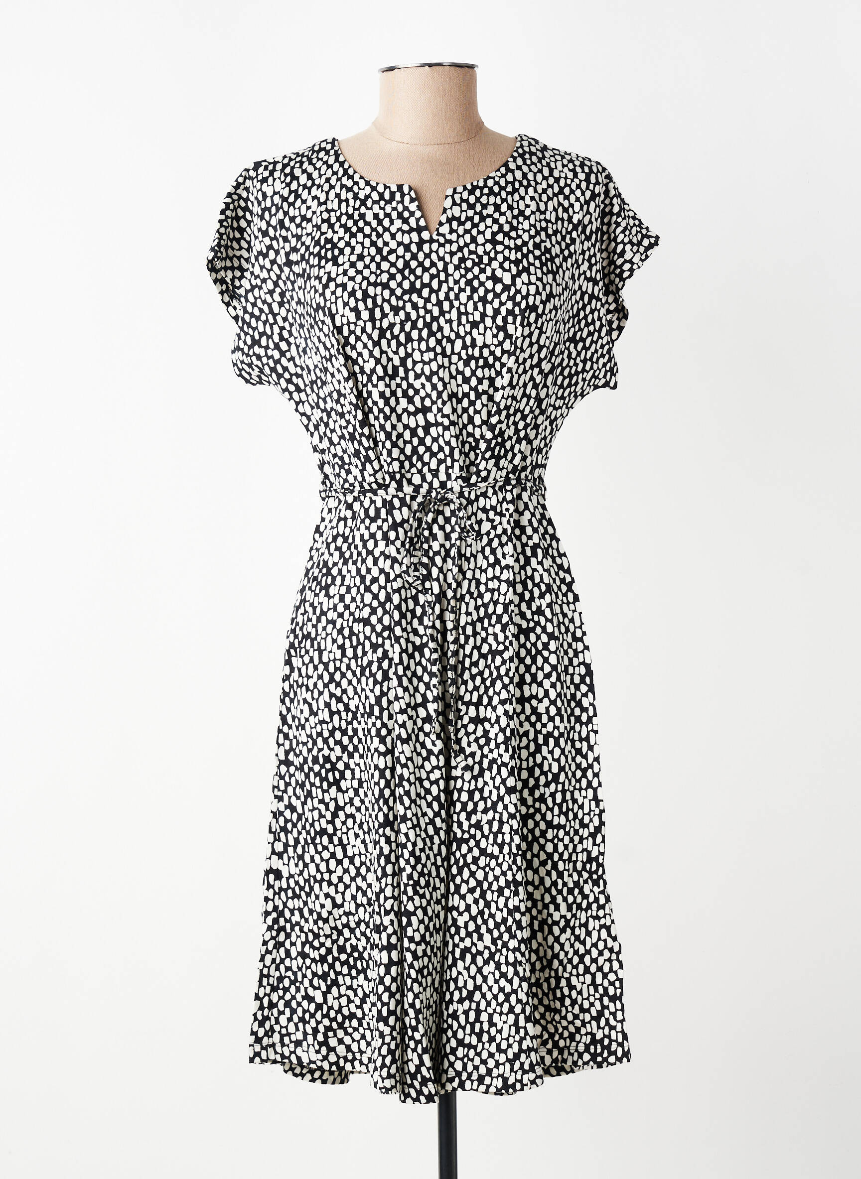 Rochie midi croială fluidă mâneci scurte negru KAFFE femeie