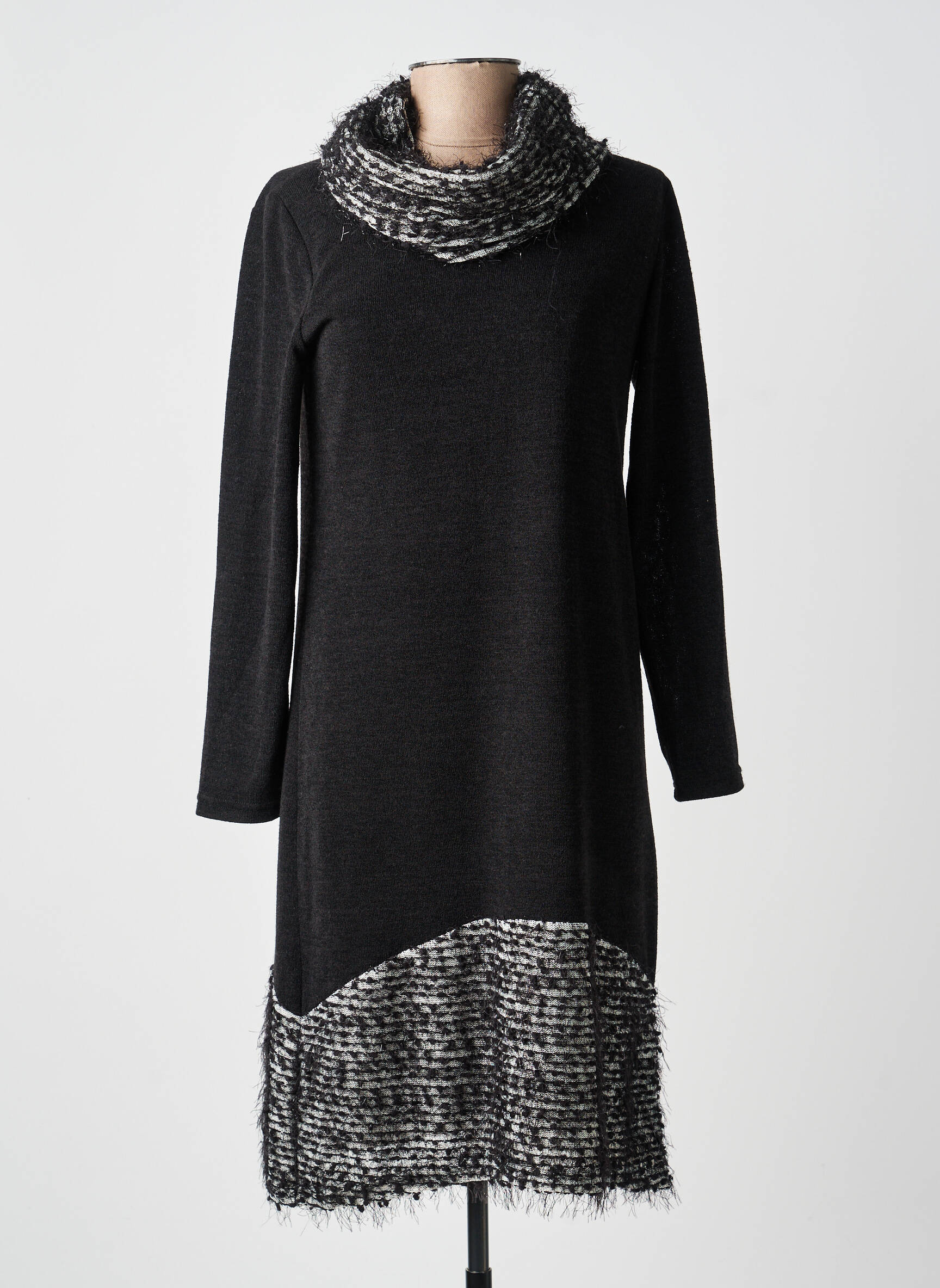 Rochie midi mâneci lungi mâneci lungi negru MERI & ESCA femeie