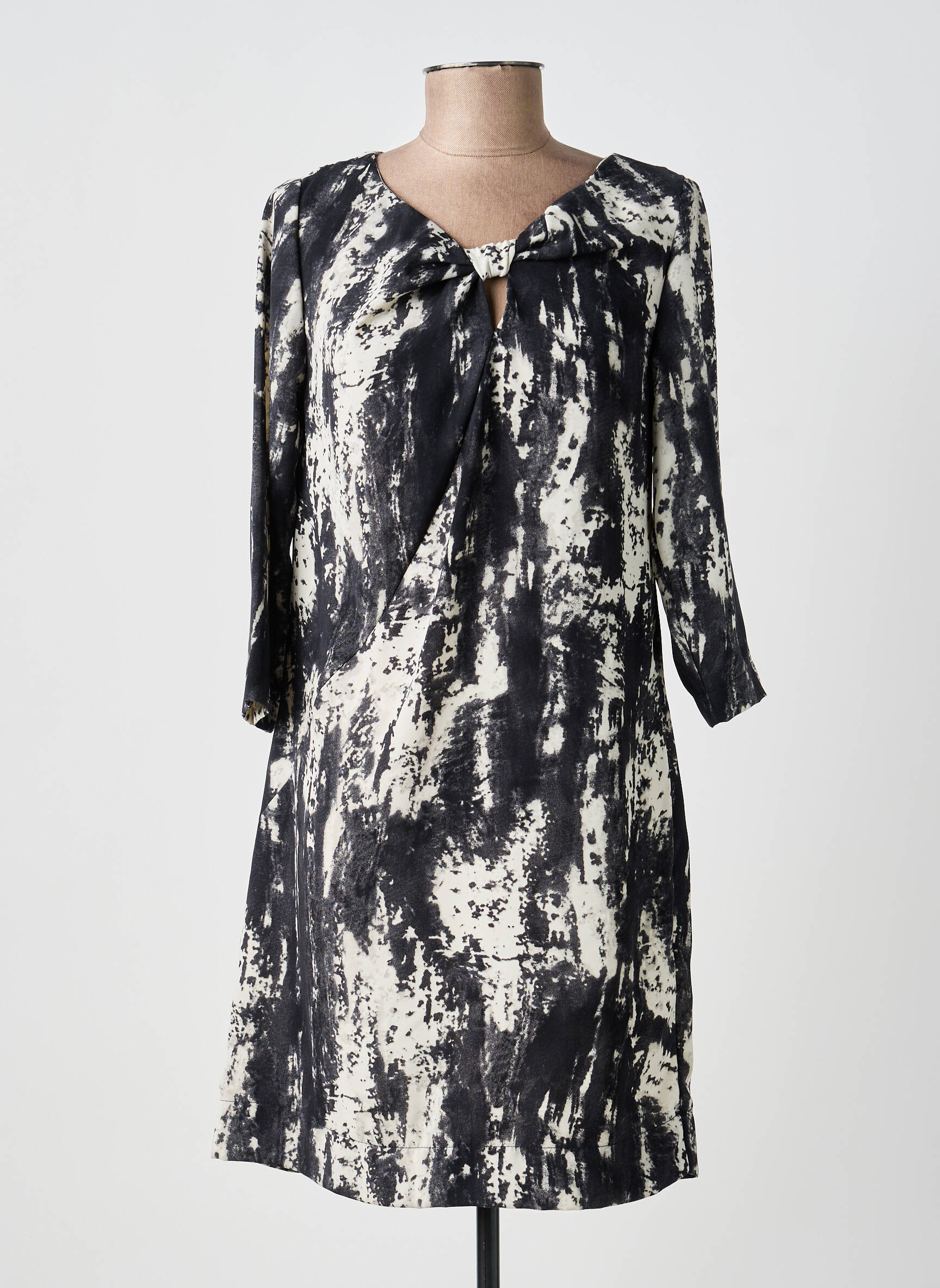 Rochie scurtă mâneci 3/4 mâneci 3/4 negru SUN LIGHT femeie