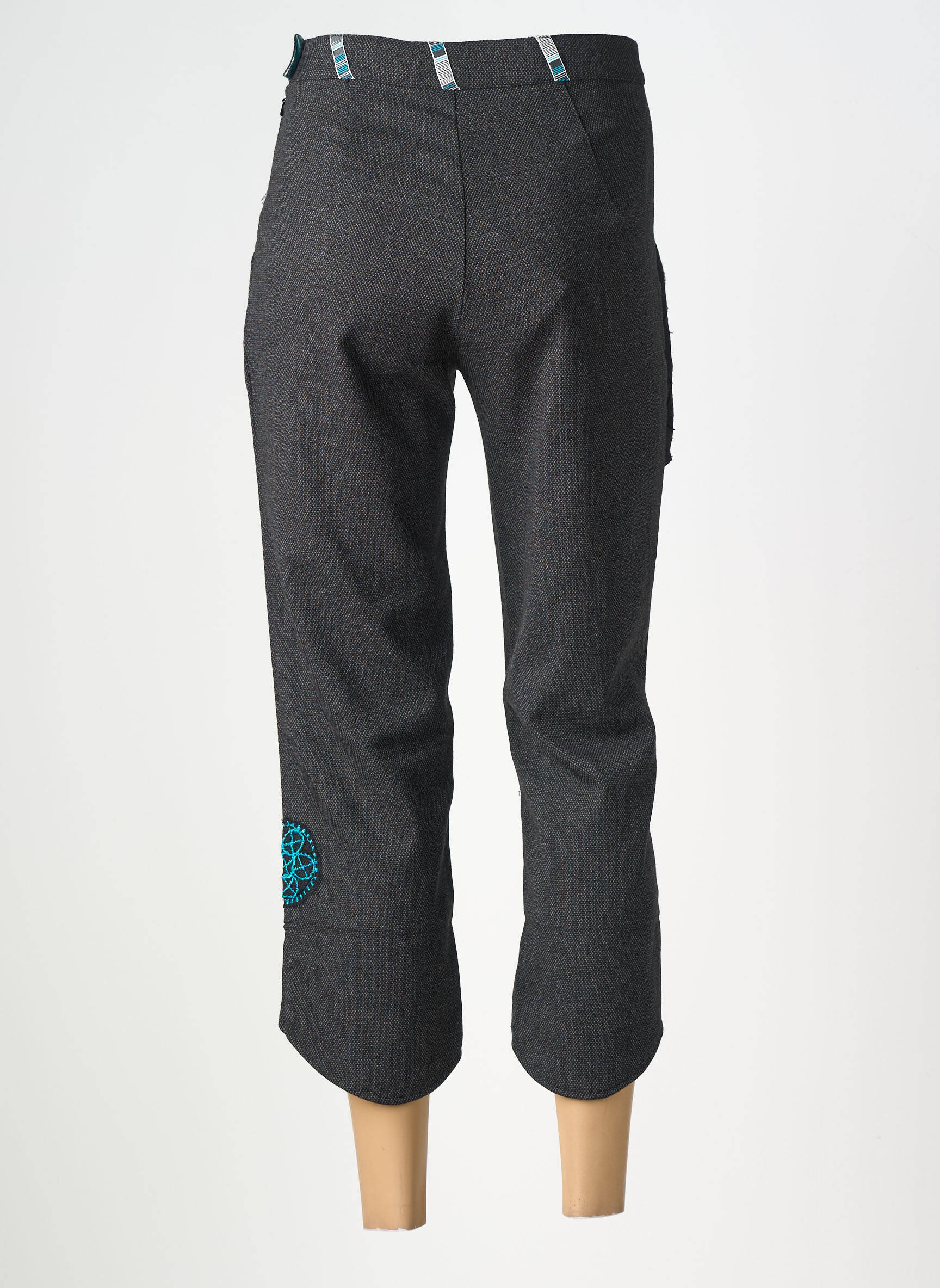 Pantalon trei sferturi croială dreaptă mărime normală negru ALL BEAUTIFUL femeie